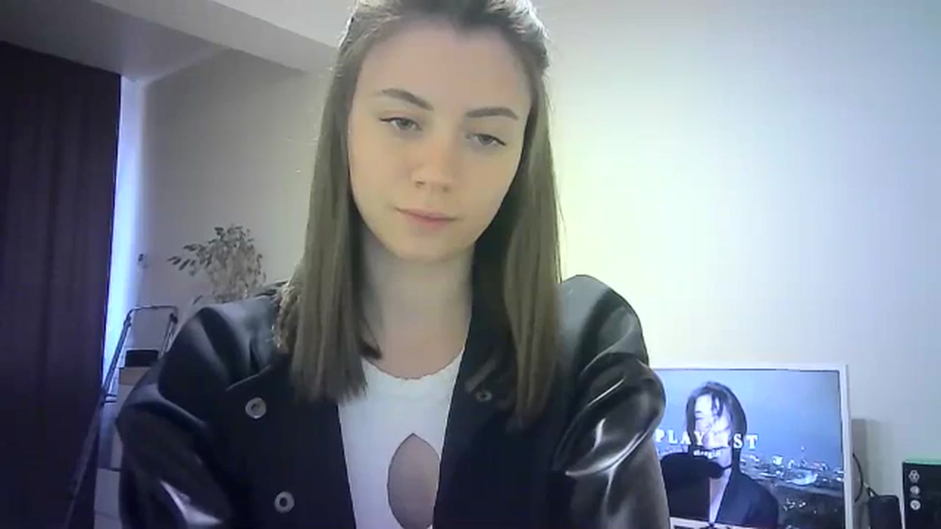 Gallery image thumbnail from Sulfate0's myfreecams stream on, 04/22/2024, 13:01 image 18 of 20