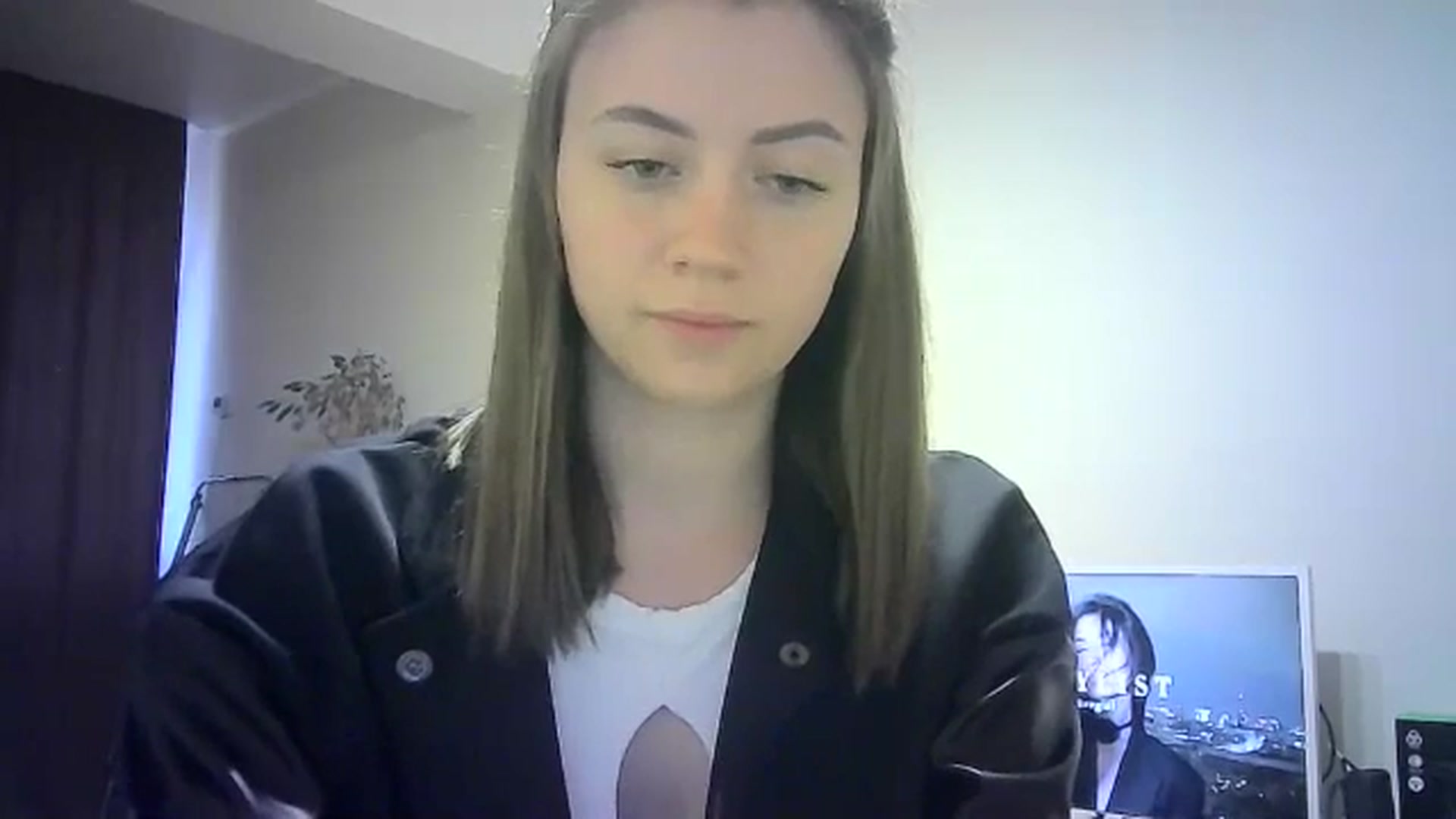 Gallery image thumbnail from Sulfate0's myfreecams stream on, 04/22/2024, 13:01 image 16 of 20