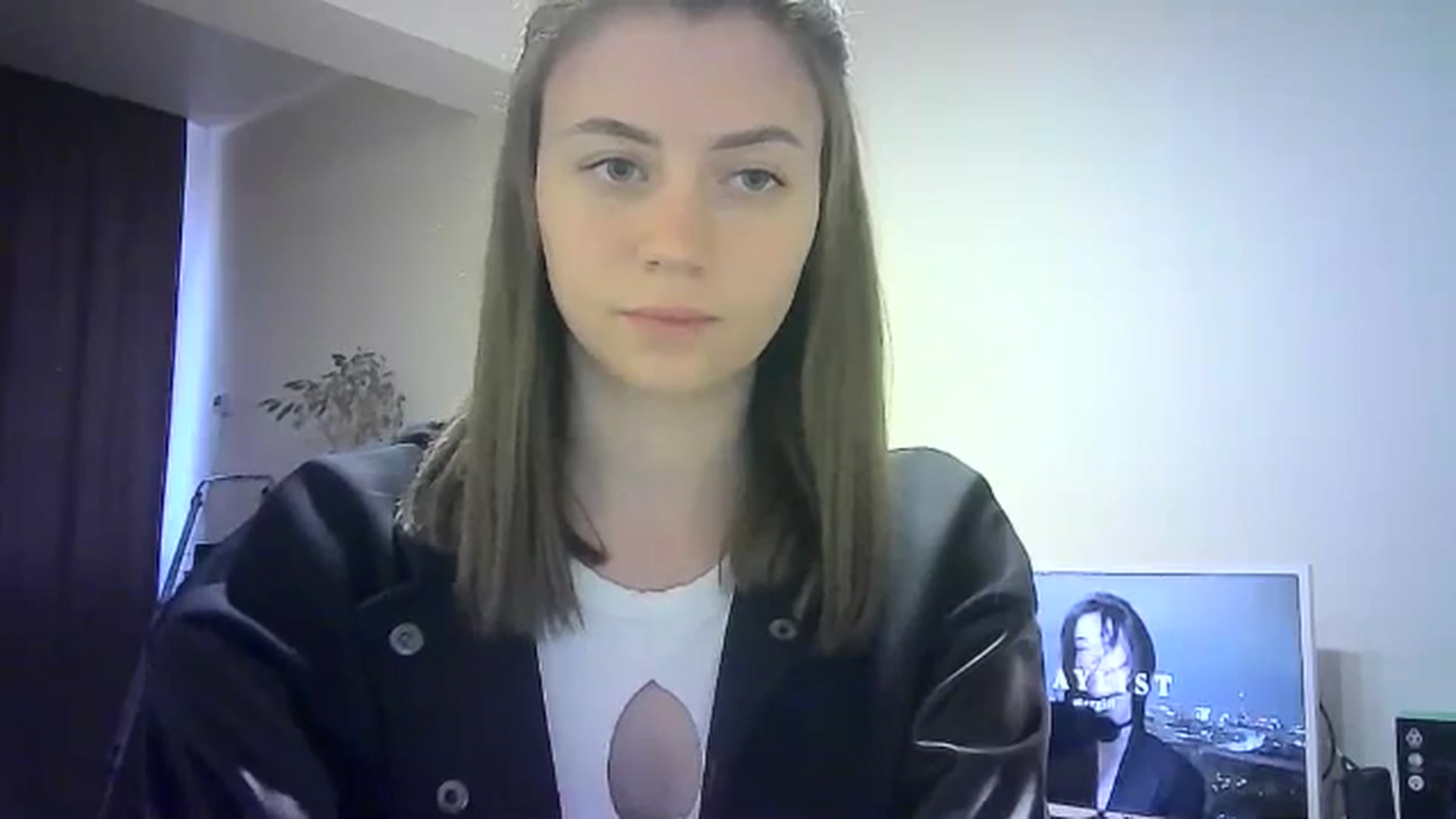 Gallery image thumbnail from Sulfate0's myfreecams stream on, 04/22/2024, 13:01 image 17 of 20