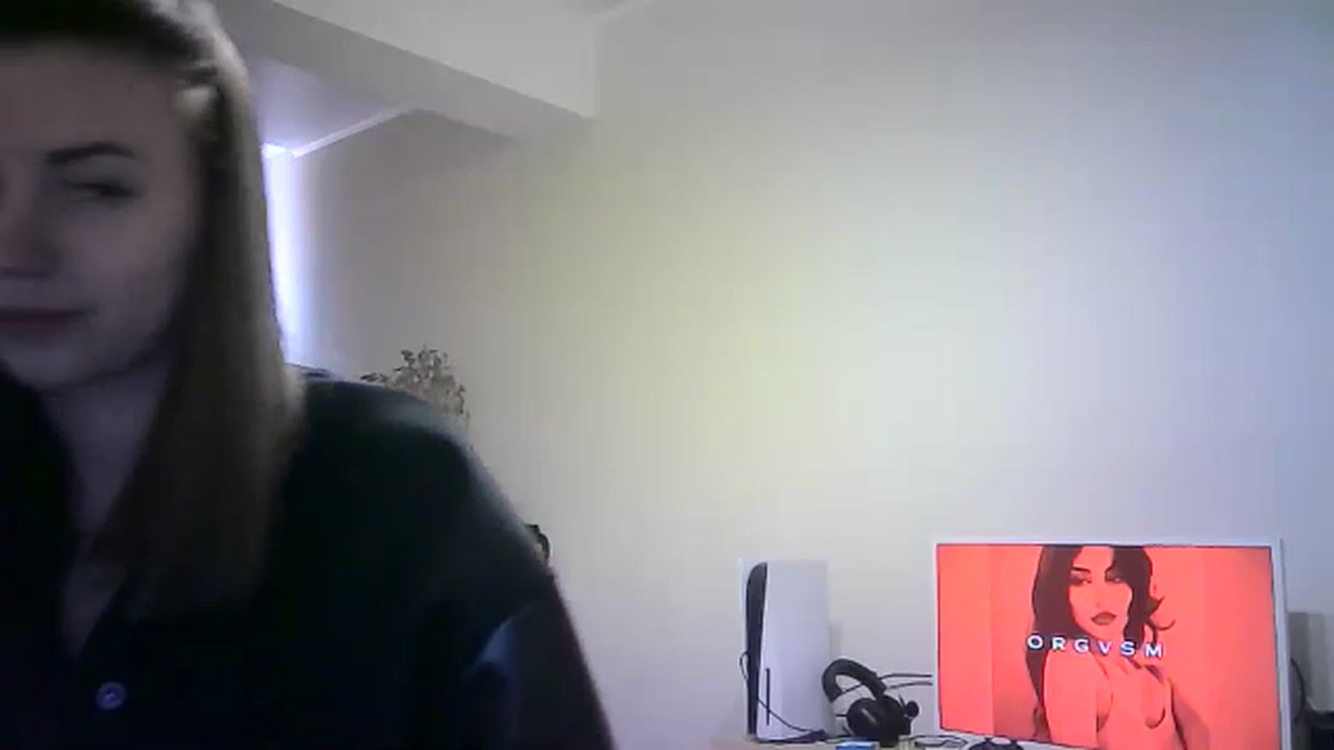 Gallery image thumbnail from Sulfate0's myfreecams stream on, 04/25/2024, 13:20 image 14 of 20