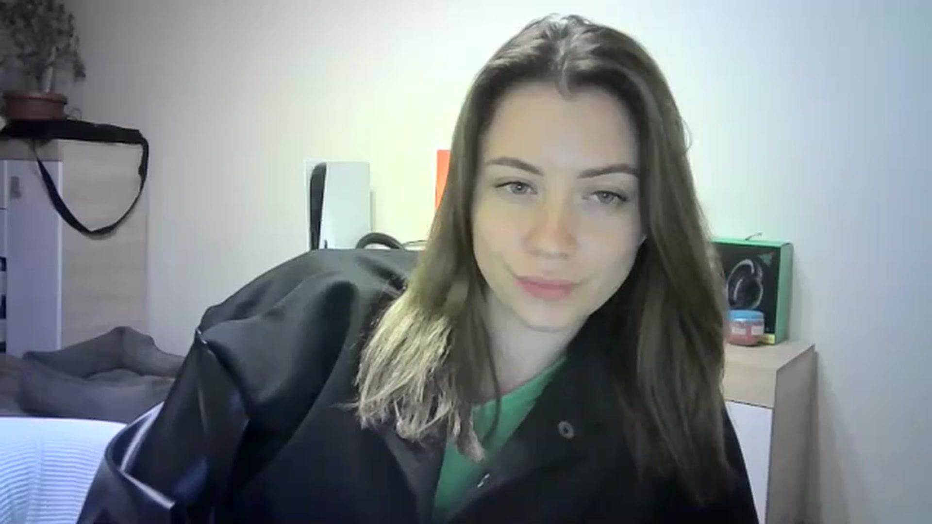 Gallery image thumbnail from Sulfate0's myfreecams stream on, 04/27/2024, 10:41 image 9 of 20
