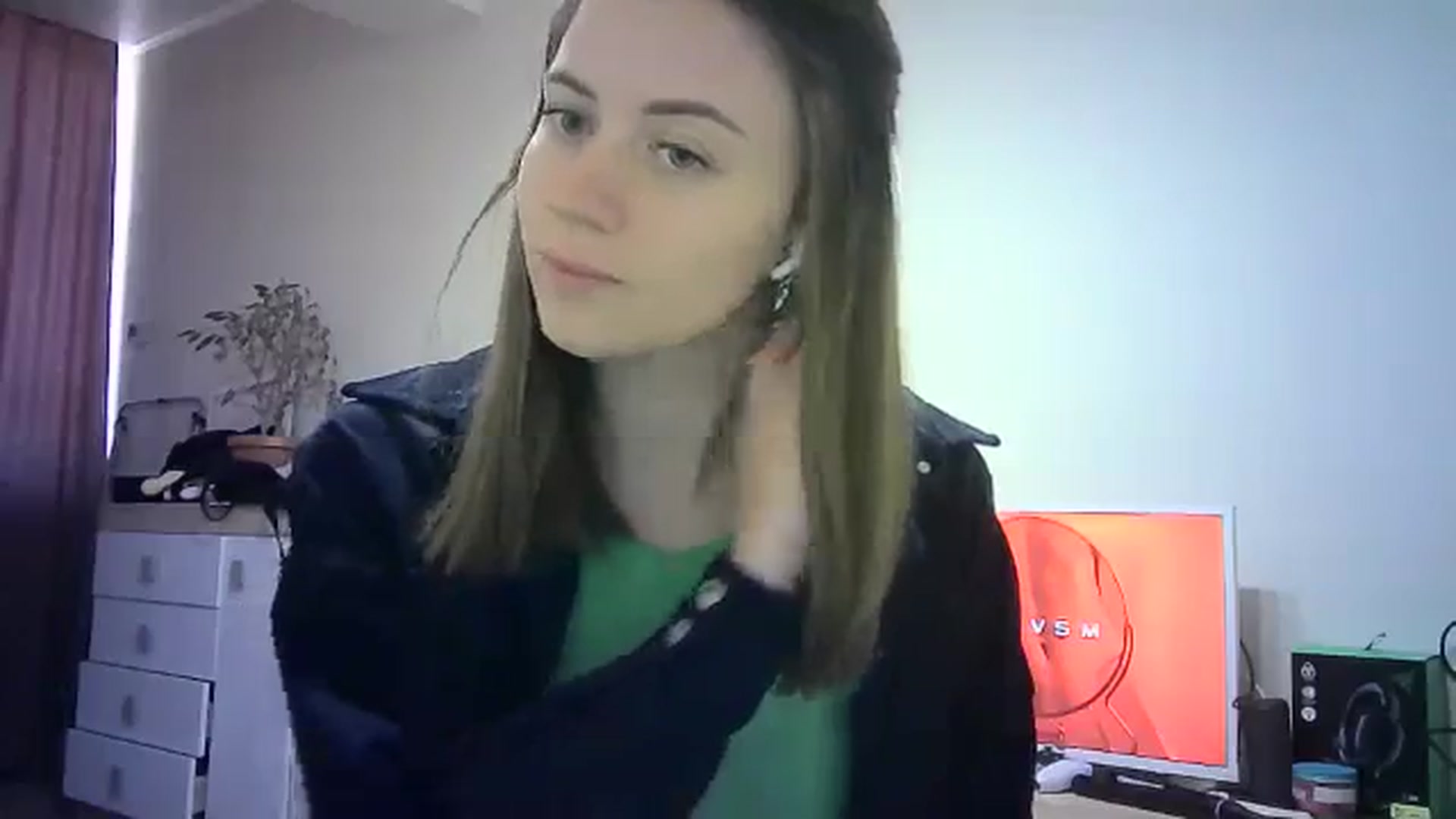 Gallery image thumbnail from Sulfate0's myfreecams stream on, 05/02/2024, 08:56 image 6 of 20