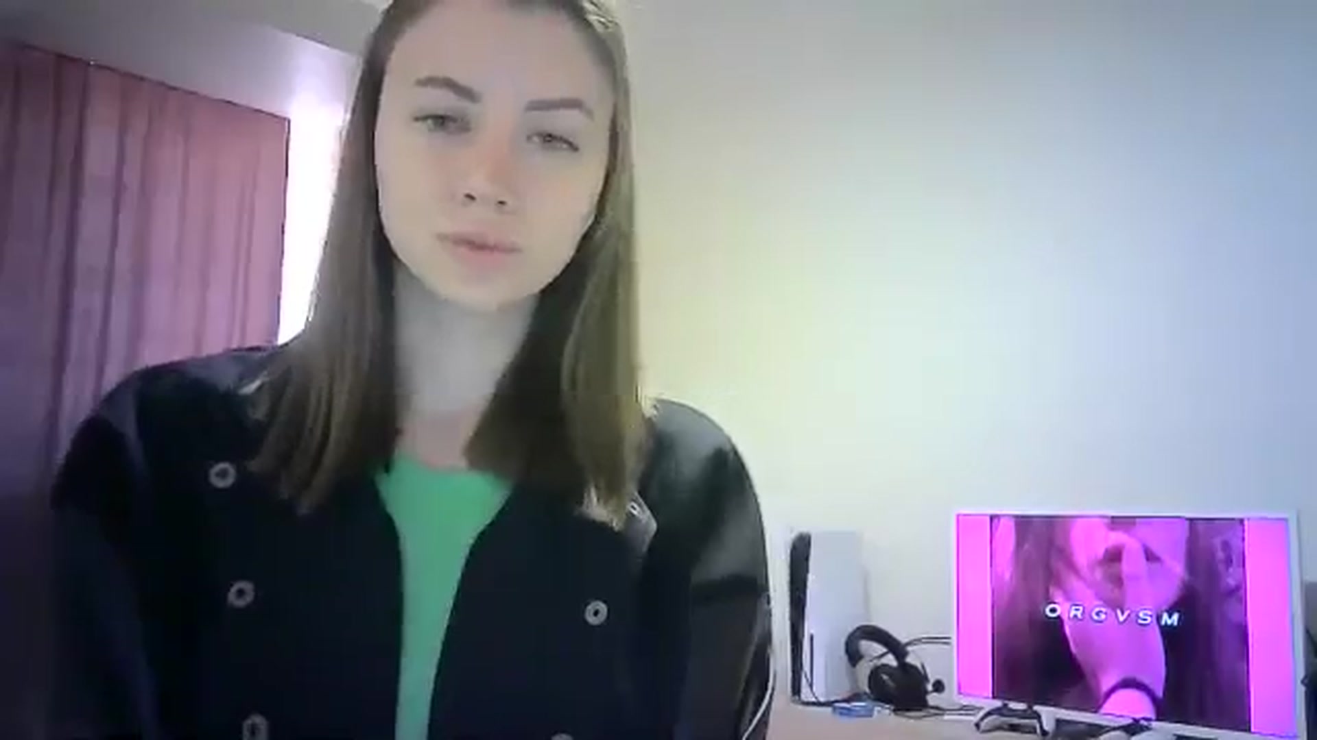 Gallery image thumbnail from Sulfate0's myfreecams stream on, 05/04/2024, 09:03 image 11 of 20