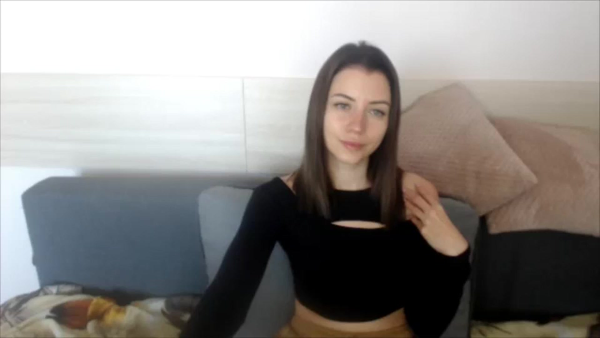 Gallery image thumbnail from Sulfate0's myfreecams stream on, 05/07/2024, 08:19 image 6 of 20
