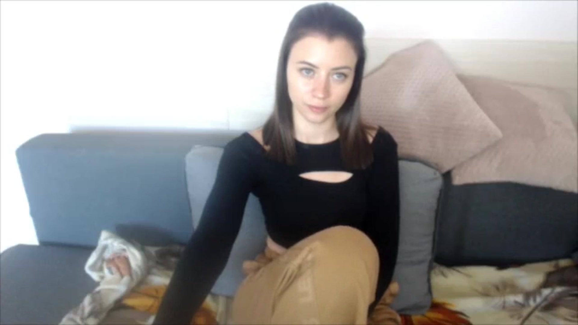 Gallery image thumbnail from Sulfate0's myfreecams stream on, 05/07/2024, 09:25 image 4 of 20