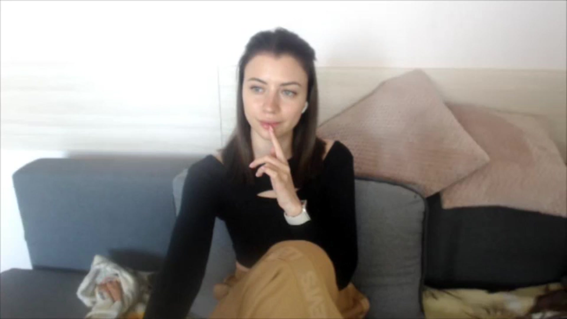 Gallery image thumbnail from Sulfate0's myfreecams stream on, 05/07/2024, 10:01 image 8 of 20