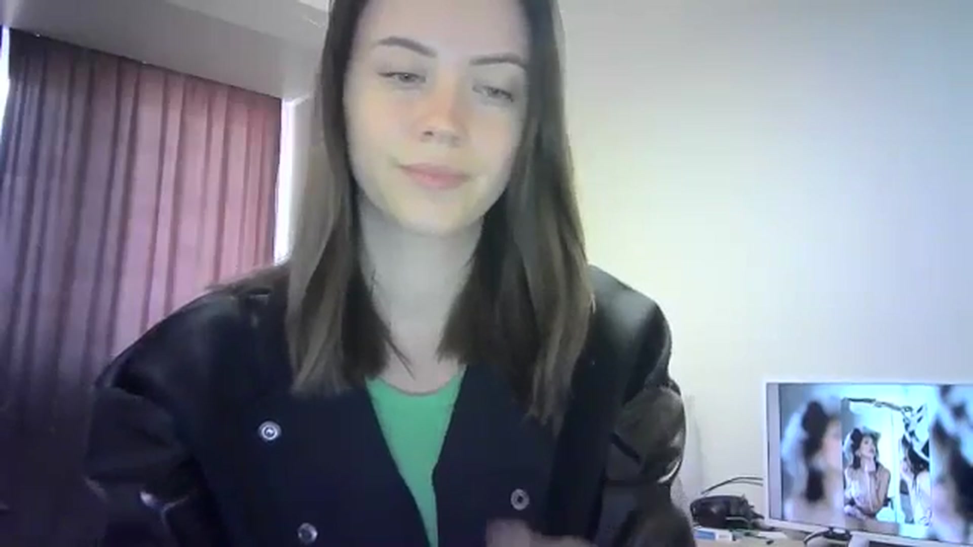 Gallery image thumbnail from Sulfate0's myfreecams stream on, 05/09/2024, 12:34 image 8 of 20
