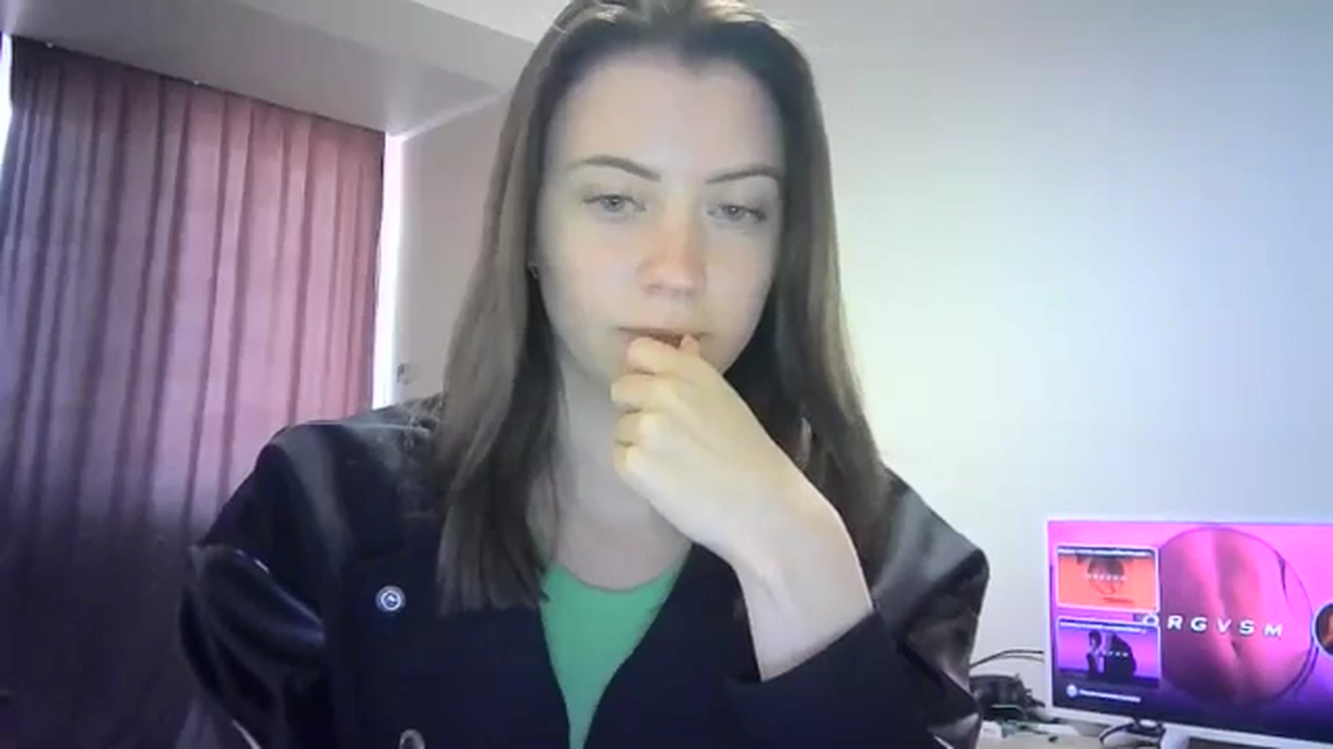 Gallery image thumbnail from Sulfate0's myfreecams stream on, 05/09/2024, 12:34 image 3 of 20