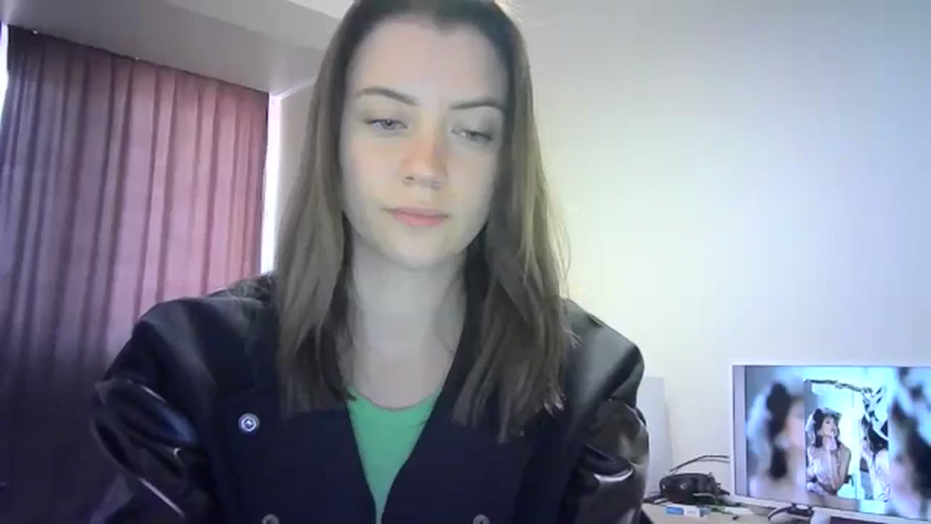 Gallery image thumbnail from Sulfate0's myfreecams stream on, 05/09/2024, 12:34 image 4 of 20