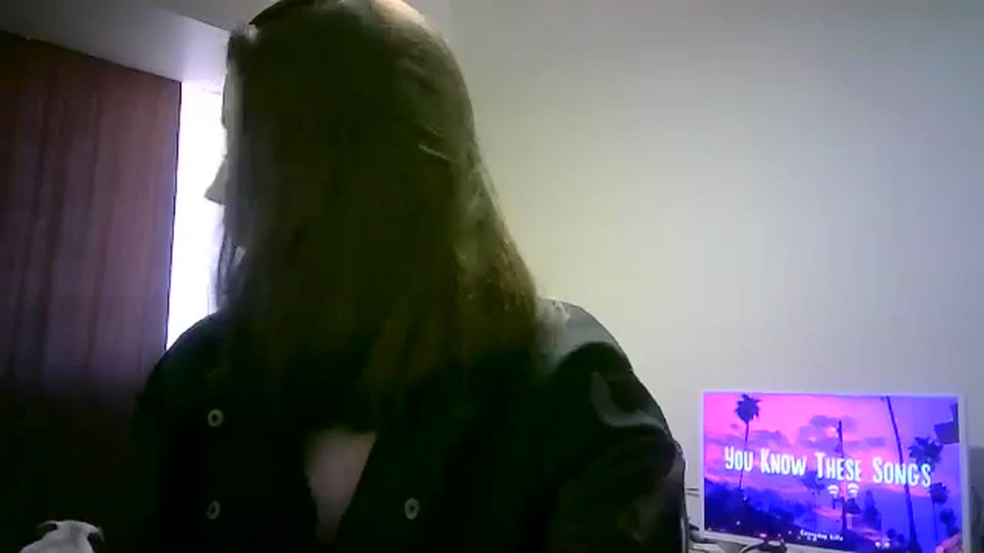Gallery image thumbnail from Sulfate0's myfreecams stream on, 05/10/2024, 07:27 image 4 of 20