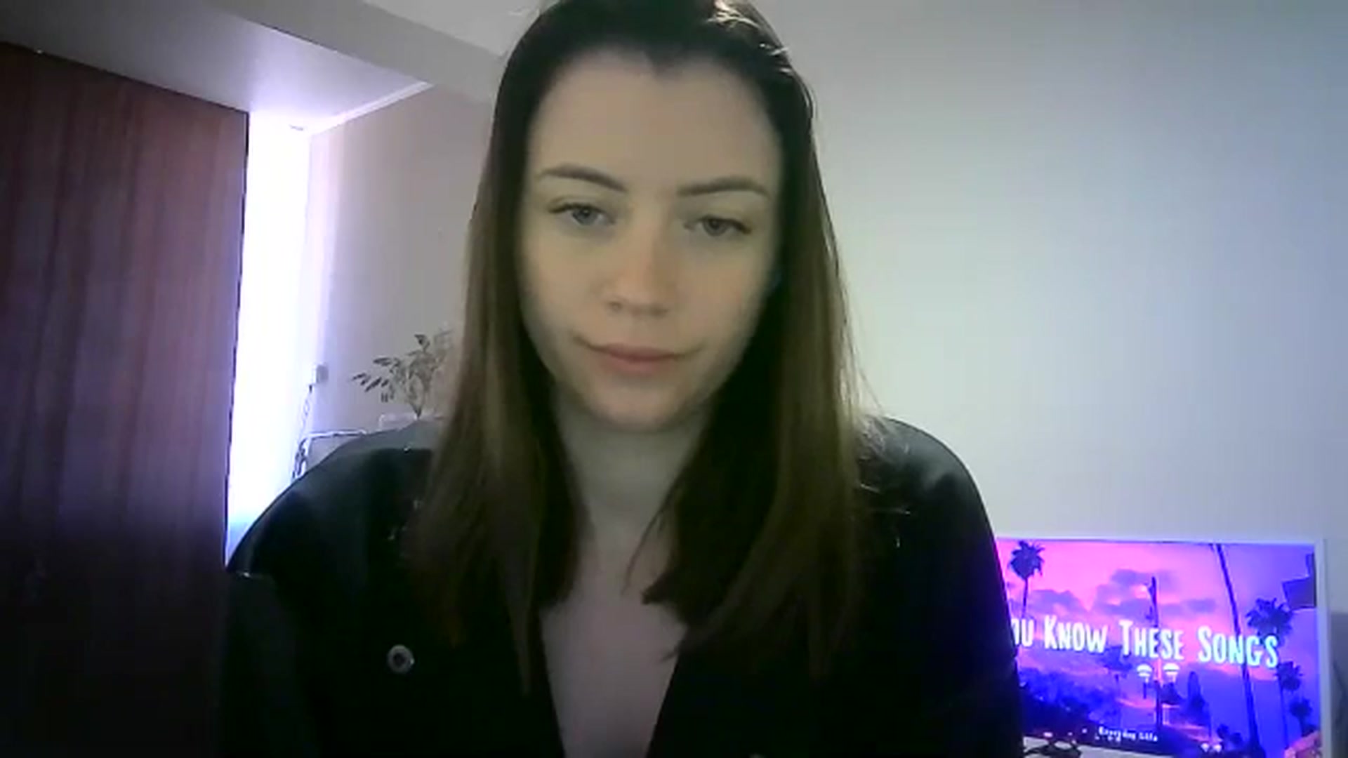 Gallery image thumbnail from Sulfate0's myfreecams stream on, 05/10/2024, 07:27 image 14 of 20