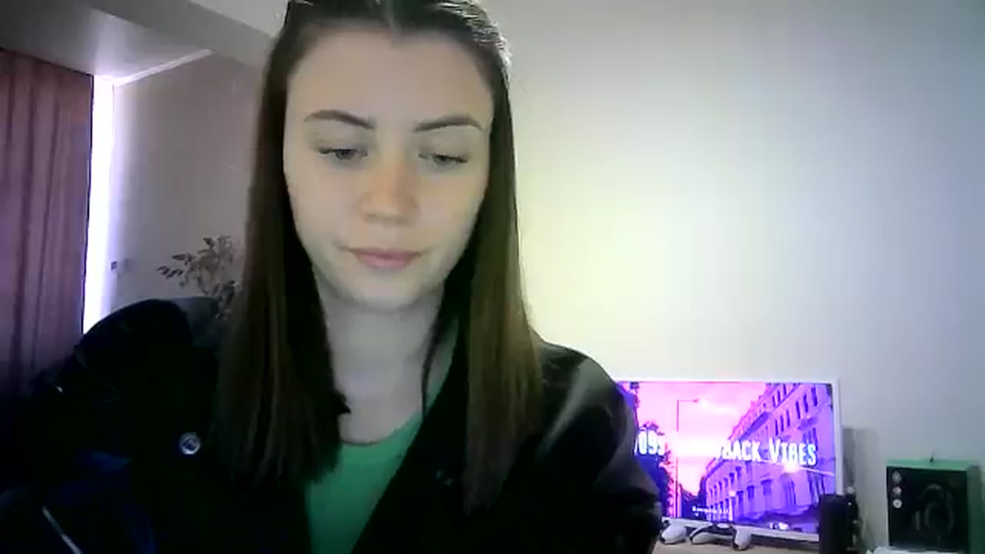 Gallery image thumbnail from Sulfate0's myfreecams stream on, 05/16/2024, 09:38 image 8 of 20