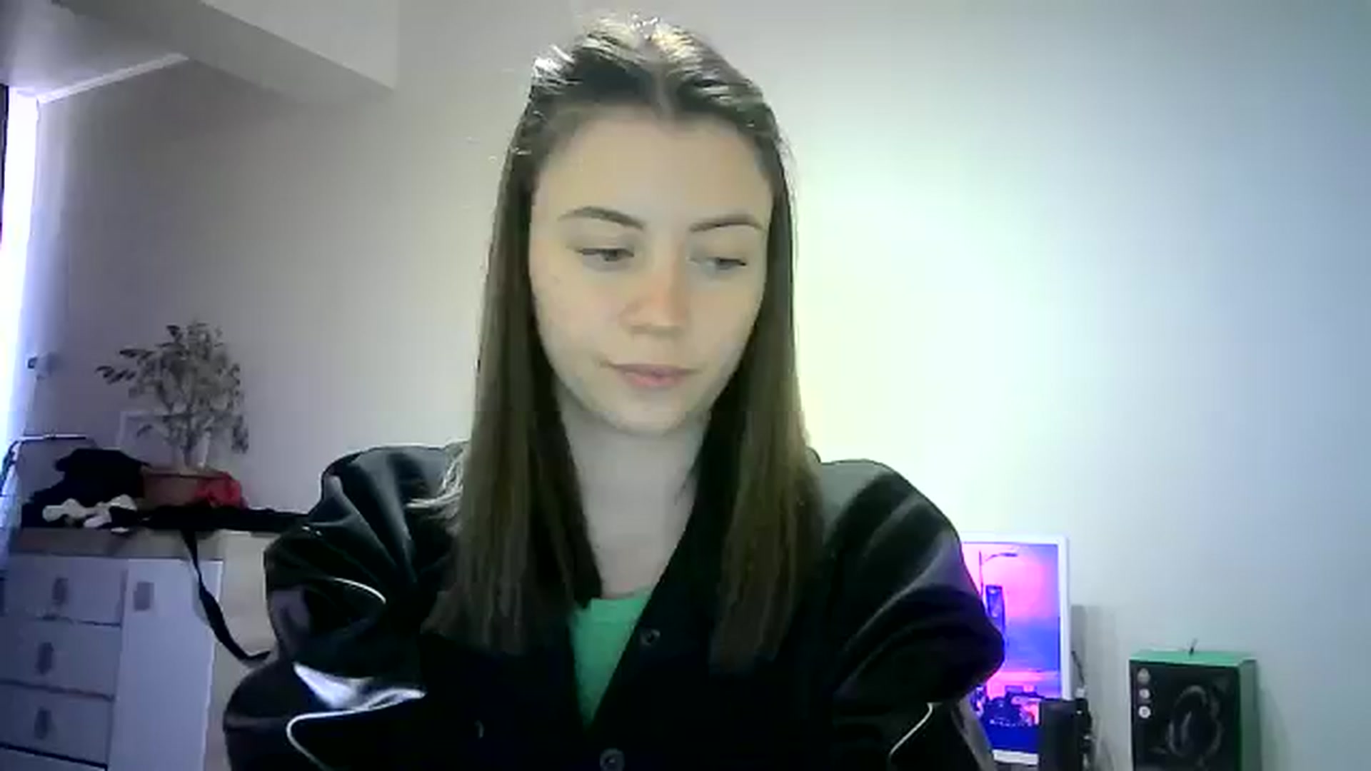 Gallery image thumbnail from Sulfate0's myfreecams stream on, 05/16/2024, 10:58 image 18 of 20
