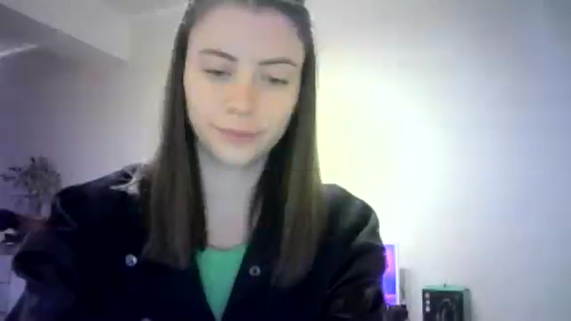 Gallery image thumbnail from Sulfate0's myfreecams stream on, 05/16/2024, 11:06 image 10 of 20