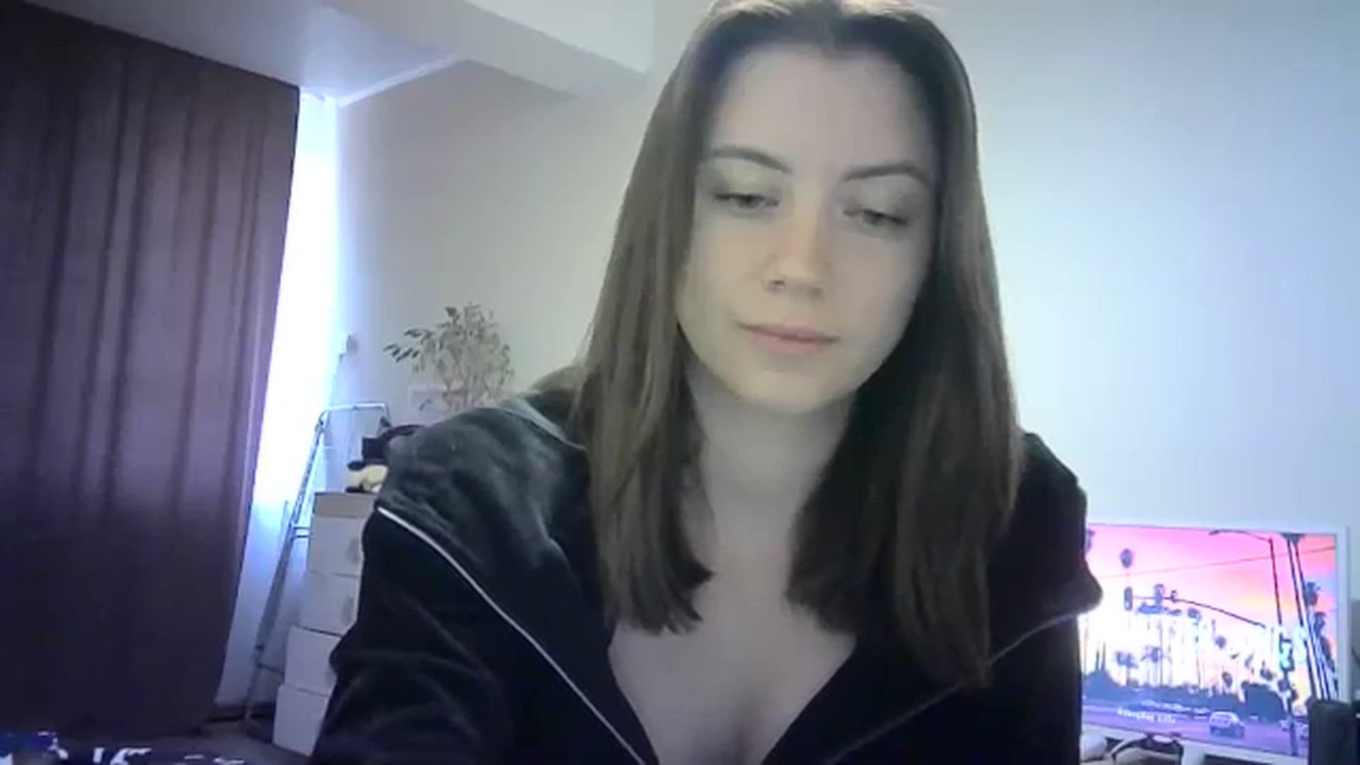 Gallery image thumbnail from Sulfate0's myfreecams stream on, 05/18/2024, 10:19 image 10 of 20