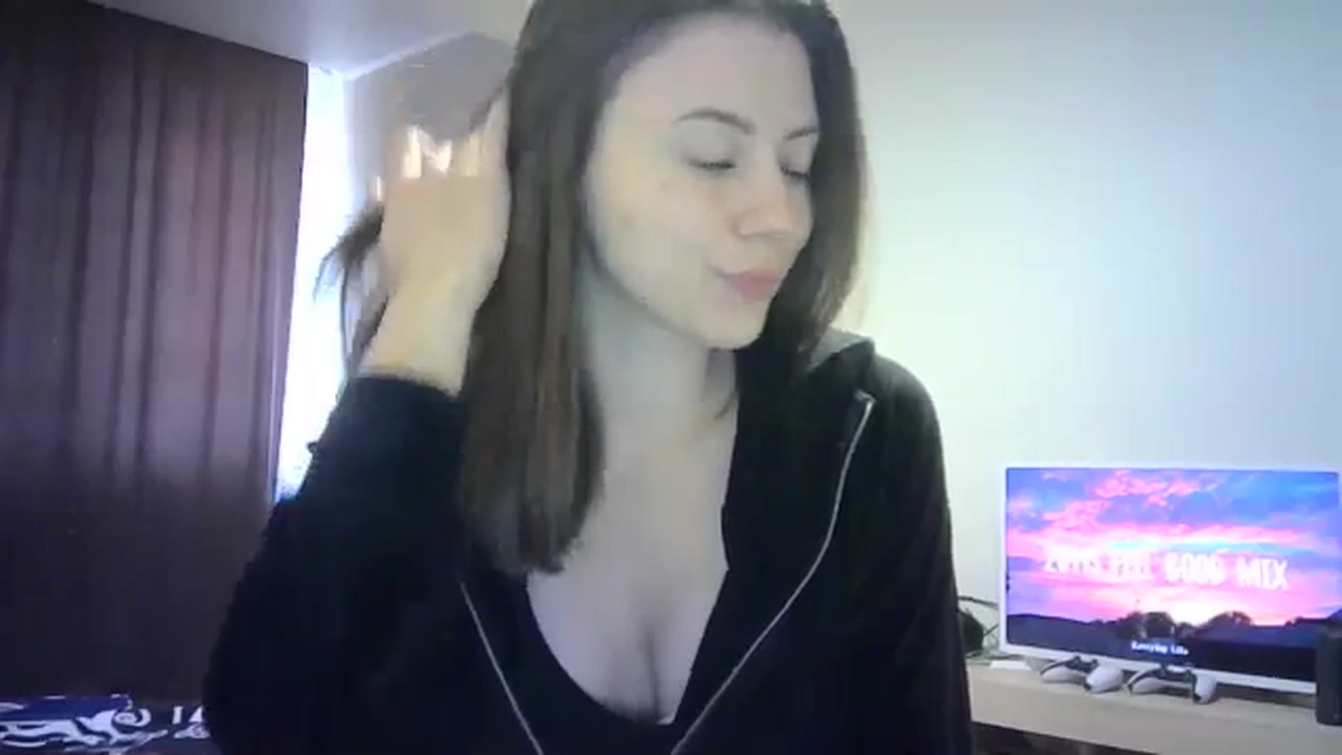 Gallery image thumbnail from Sulfate0's myfreecams stream on, 05/18/2024, 12:03 image 14 of 20