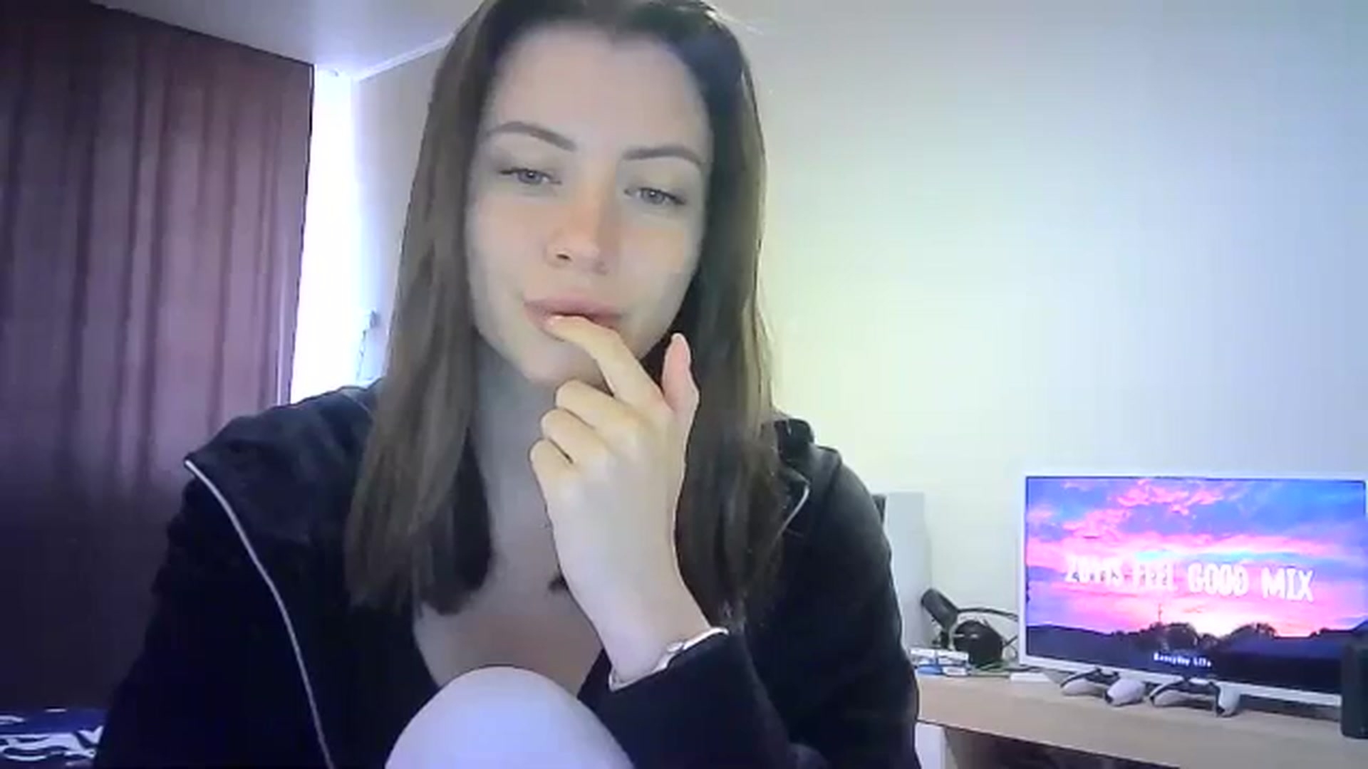 Gallery image thumbnail from Sulfate0's myfreecams stream on, 05/18/2024, 12:03 image 6 of 20
