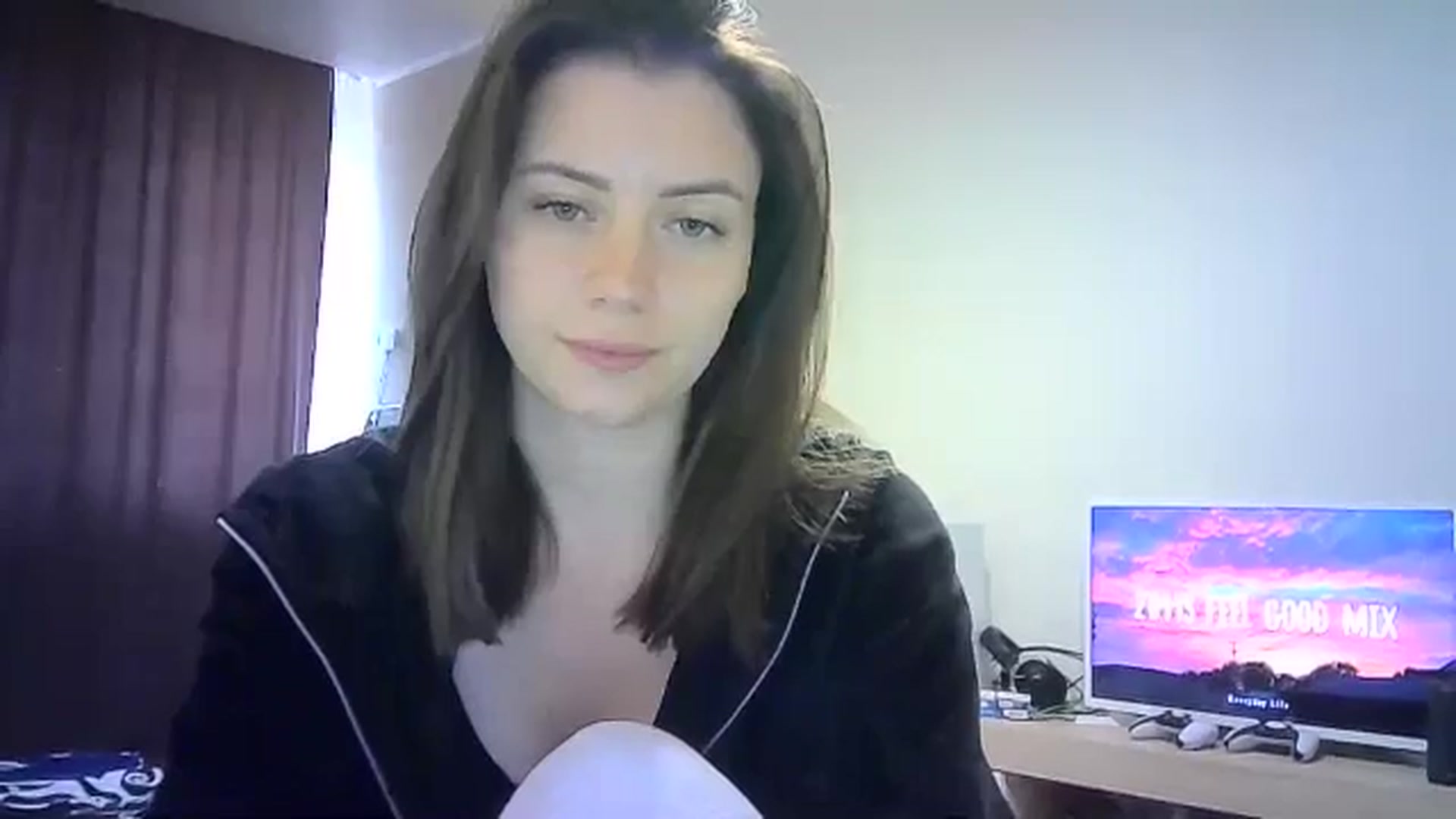 Gallery image thumbnail from Sulfate0's myfreecams stream on, 05/18/2024, 12:03 image 17 of 20
