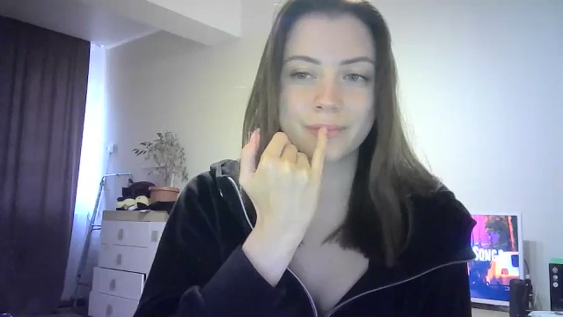 Gallery image thumbnail from Sulfate0's myfreecams stream on, 05/18/2024, 13:06 image 6 of 20