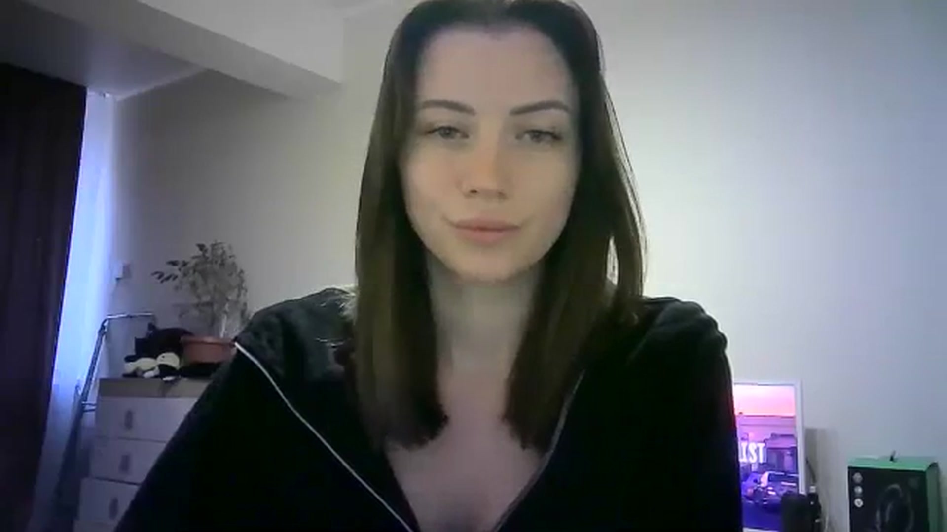 Gallery image thumbnail from Sulfate0's myfreecams stream on, 05/18/2024, 13:40 image 6 of 20