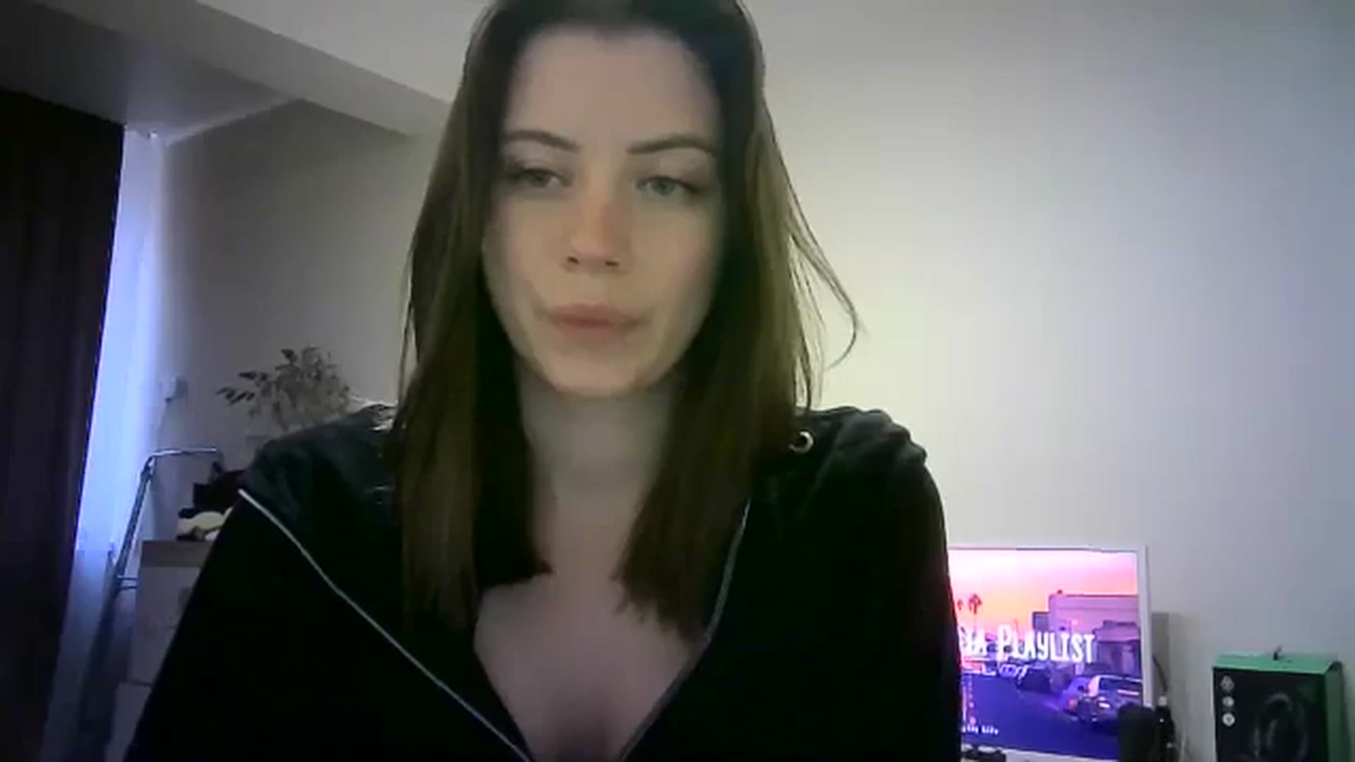 Gallery image thumbnail from Sulfate0's myfreecams stream on, 05/18/2024, 13:40 image 4 of 20