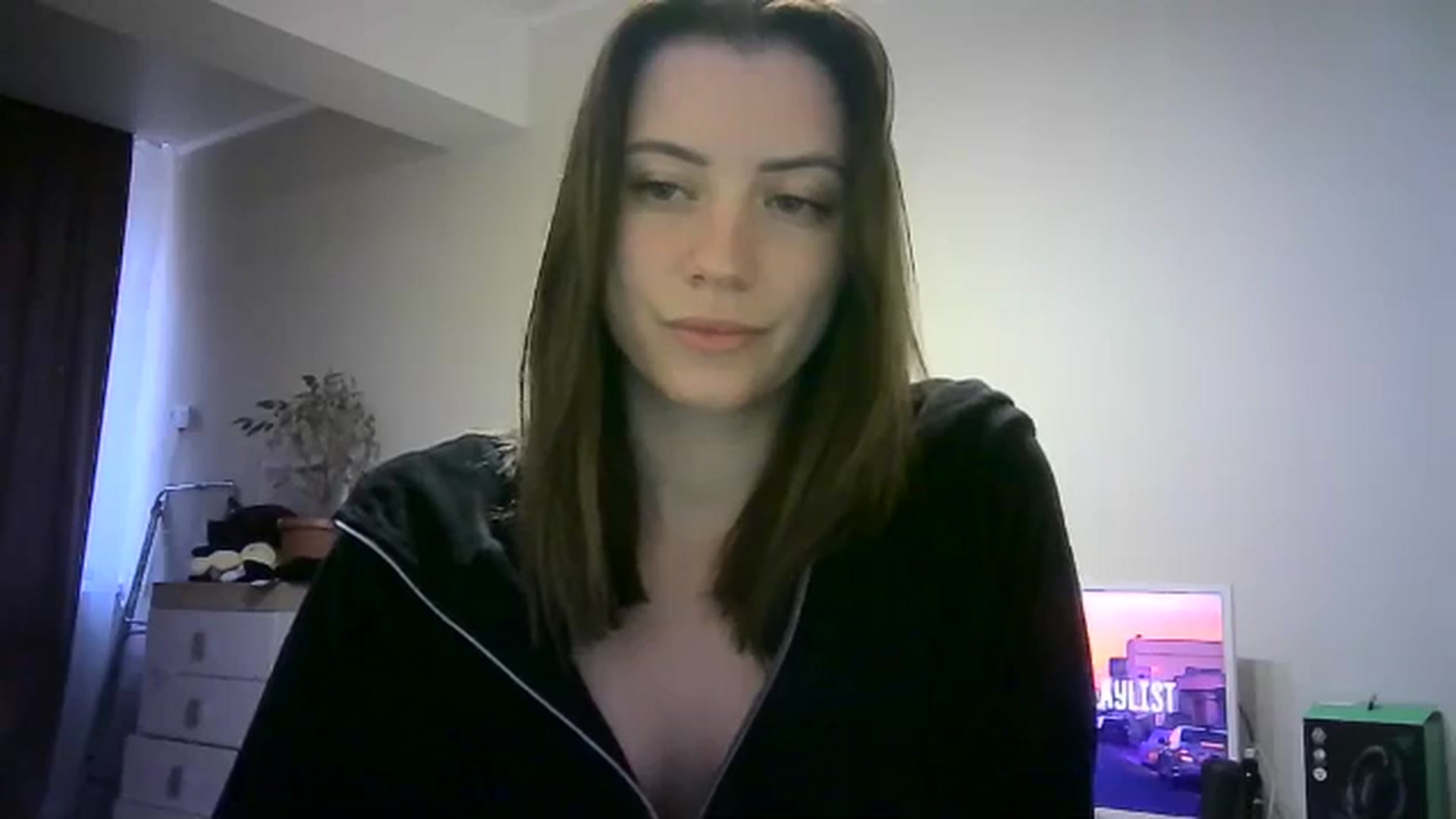 Gallery image thumbnail from Sulfate0's myfreecams stream on, 05/18/2024, 13:40 image 8 of 20