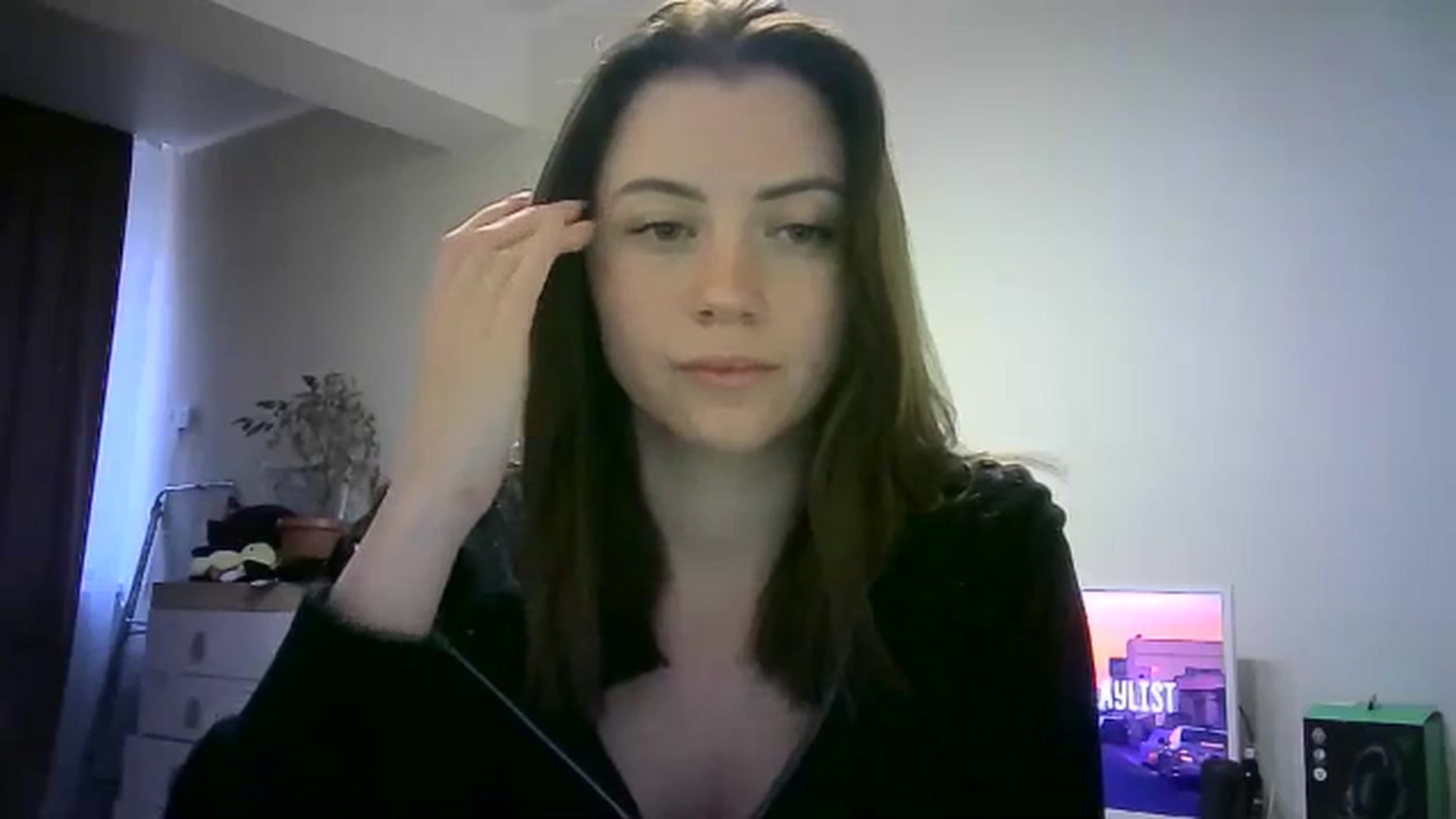 Gallery image thumbnail from Sulfate0's myfreecams stream on, 05/18/2024, 13:40 image 9 of 20