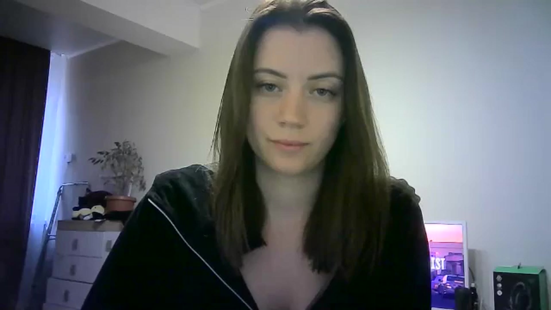 Gallery image thumbnail from Sulfate0's myfreecams stream on, 05/18/2024, 13:40 image 10 of 20