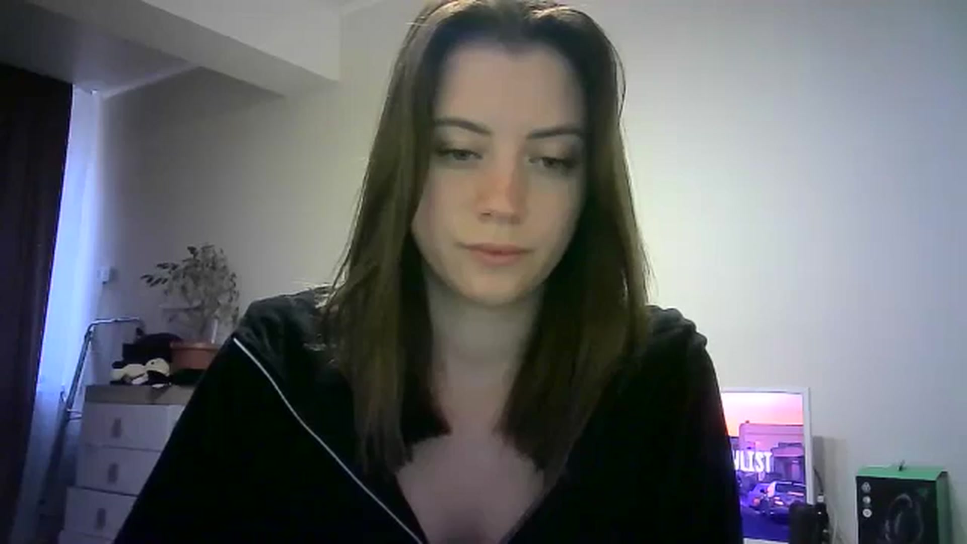 Gallery image thumbnail from Sulfate0's myfreecams stream on, 05/18/2024, 13:40 image 3 of 20