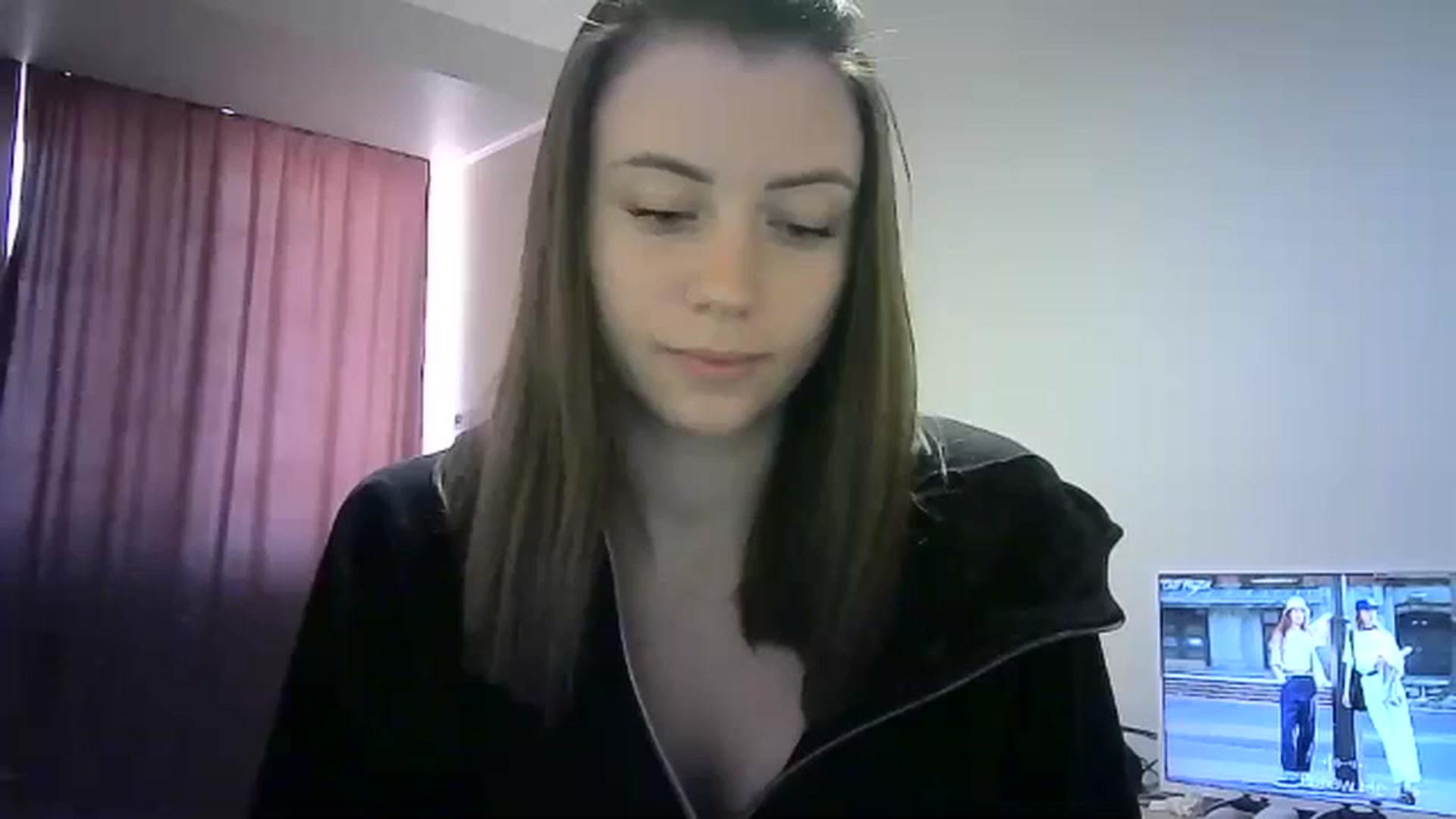 Gallery image thumbnail from Sulfate0's myfreecams stream on, 05/19/2024, 10:35 image 8 of 20