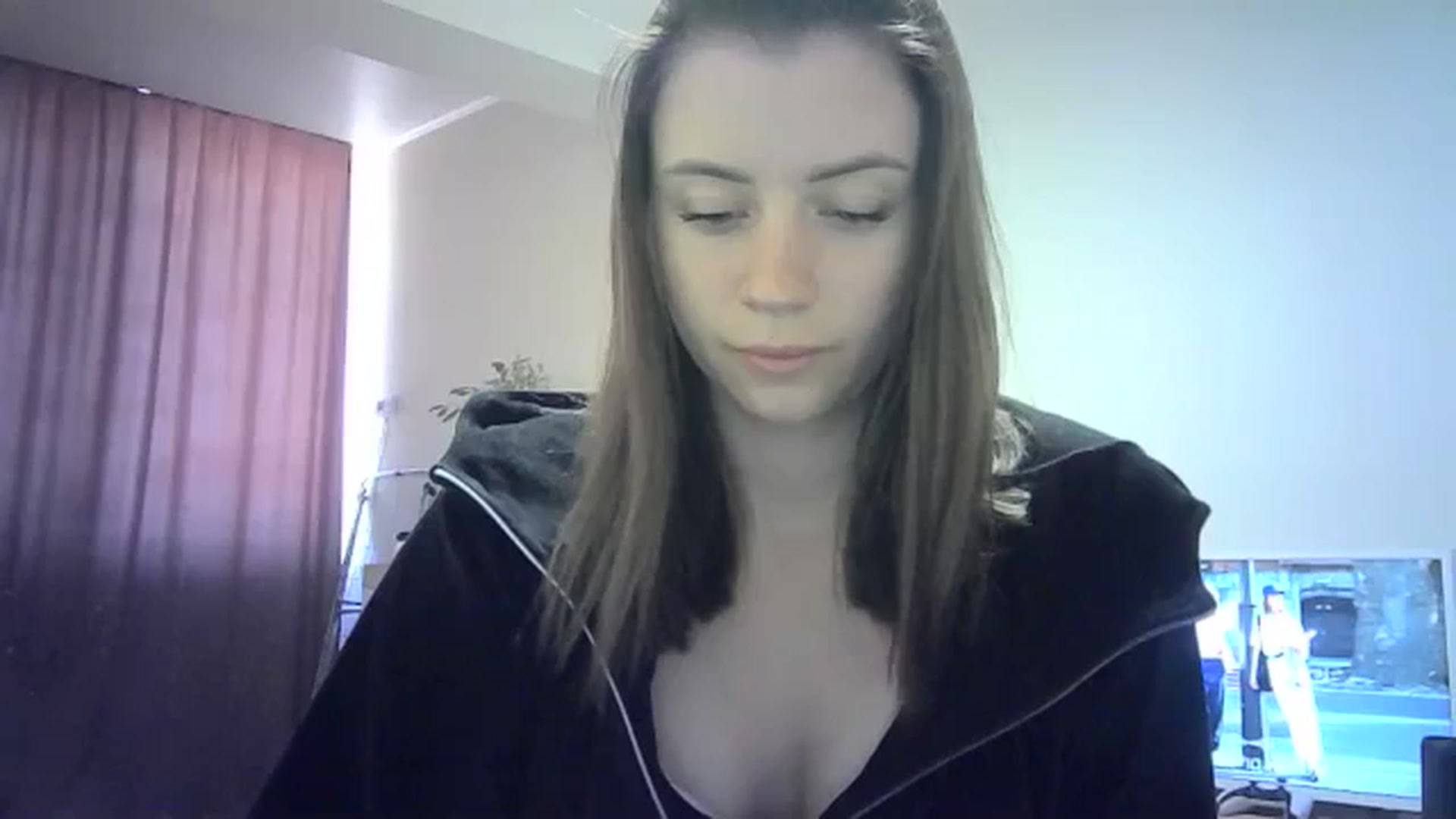Gallery image thumbnail from Sulfate0's myfreecams stream on, 05/19/2024, 10:35 image 15 of 20