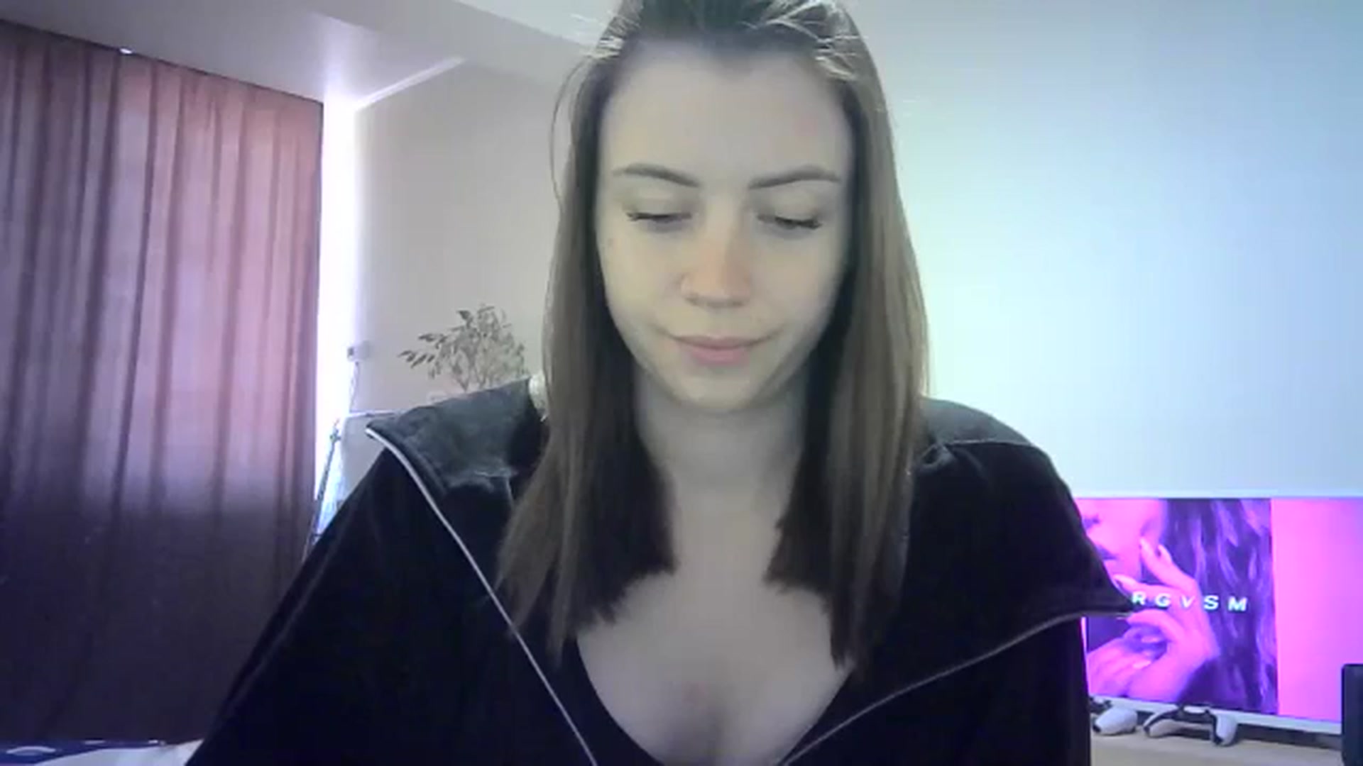 Gallery image thumbnail from Sulfate0's myfreecams stream on, 05/19/2024, 11:24 image 1 of 20