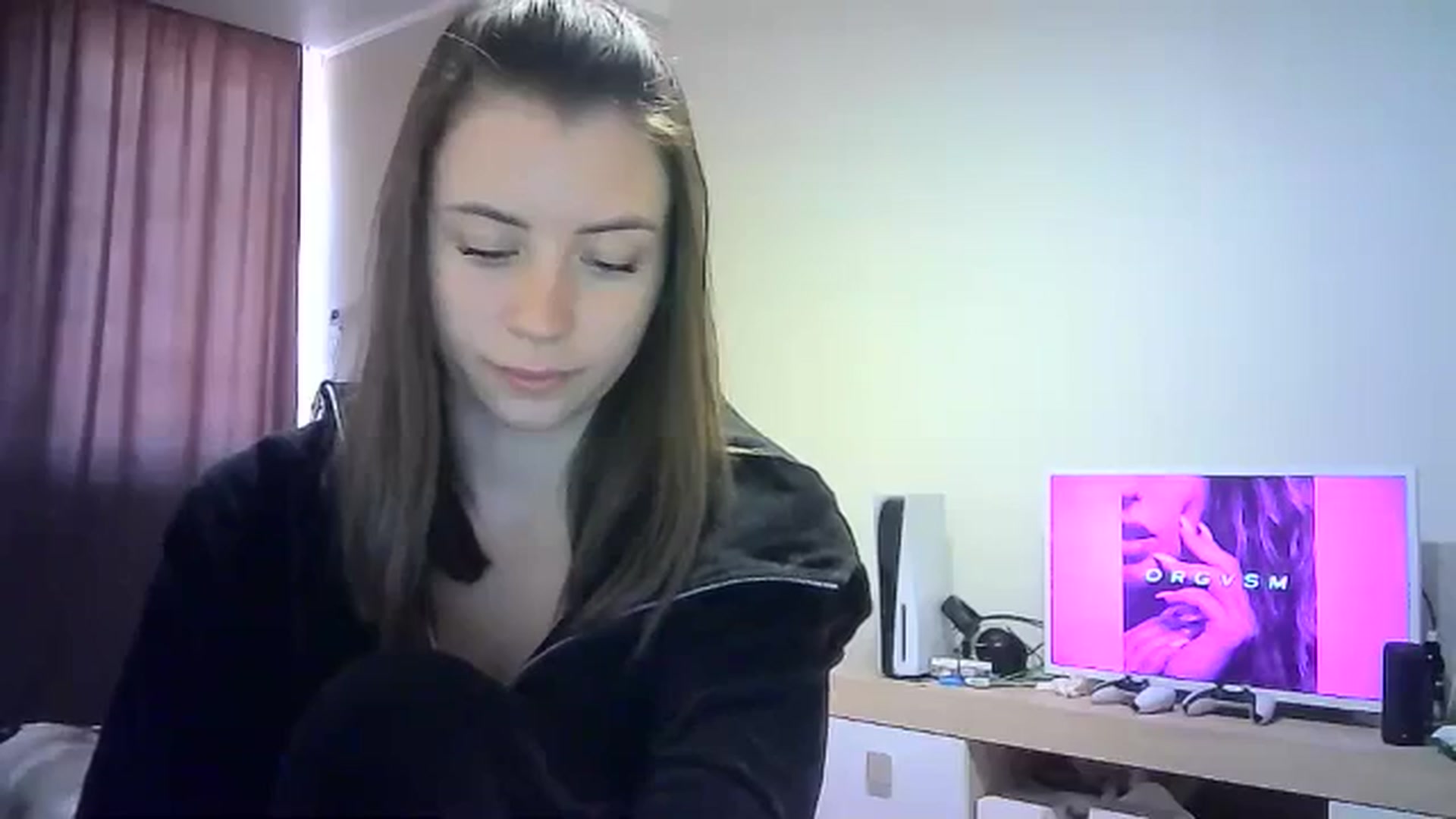 Gallery image thumbnail from Sulfate0's myfreecams stream on, 05/19/2024, 12:21 image 7 of 20