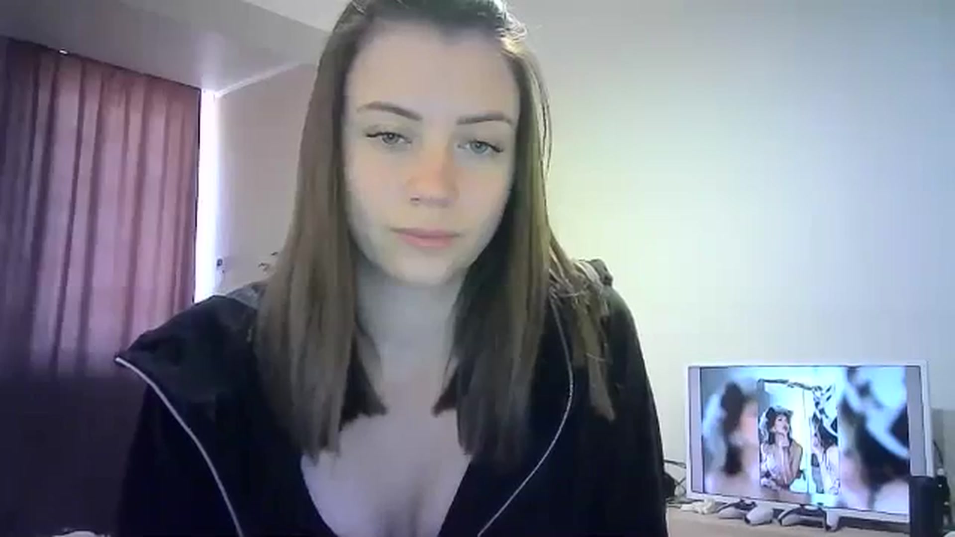 Gallery image thumbnail from Sulfate0's myfreecams stream on, 05/19/2024, 12:21 image 17 of 20