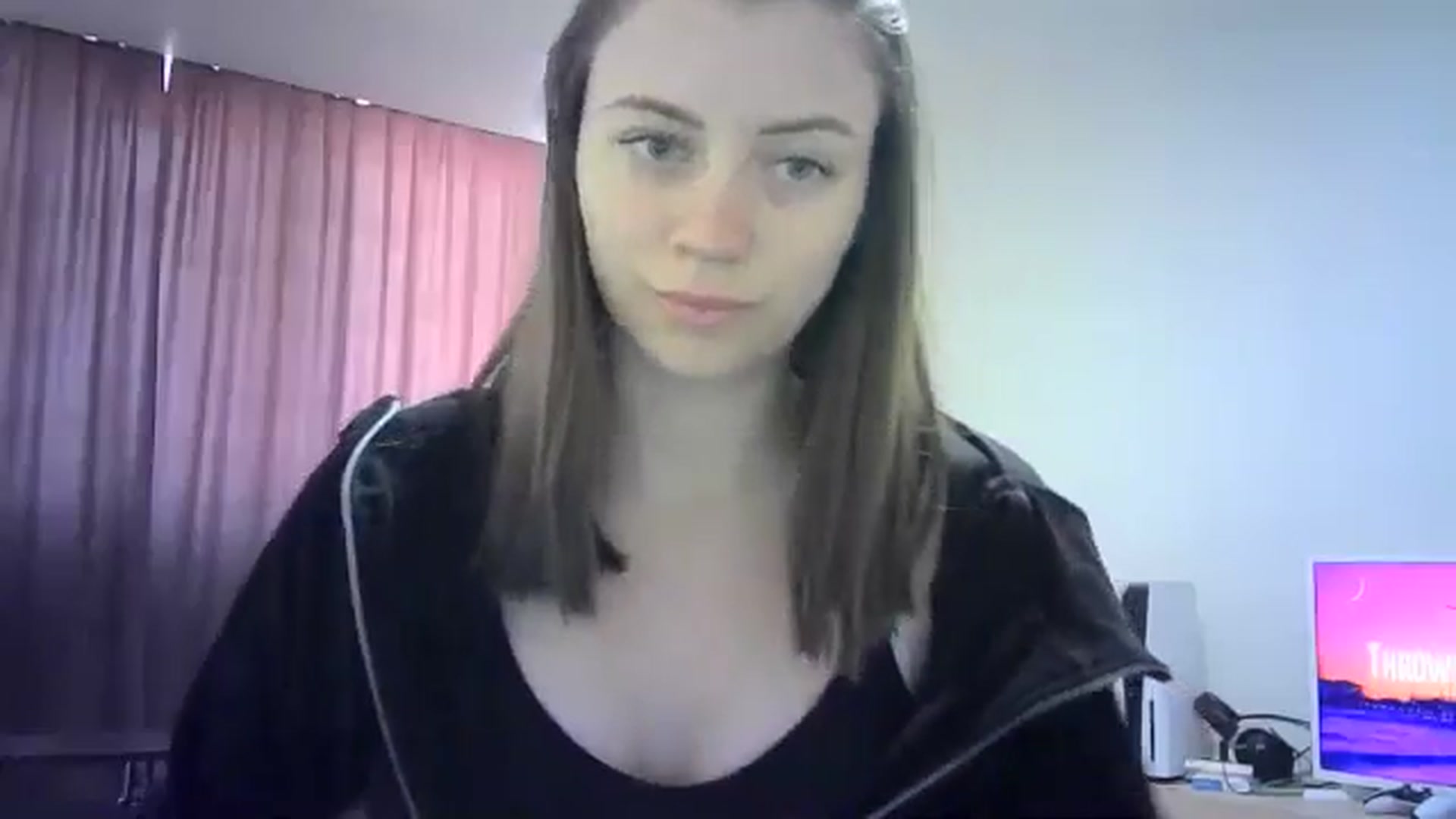 Gallery image thumbnail from Sulfate0's myfreecams stream on, 05/20/2024, 10:56 image 17 of 20
