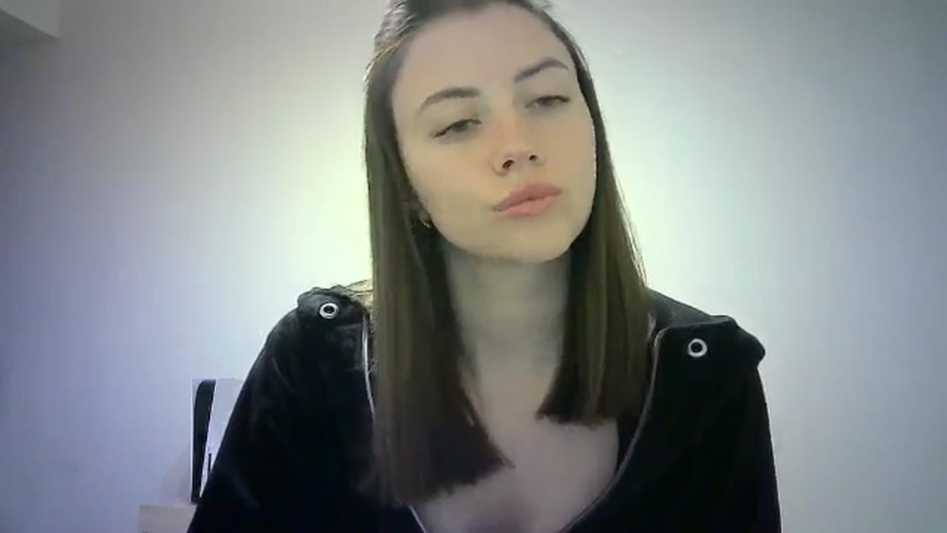 Gallery image thumbnail from Sulfate0's myfreecams stream on, 05/20/2024, 14:02 image 14 of 20