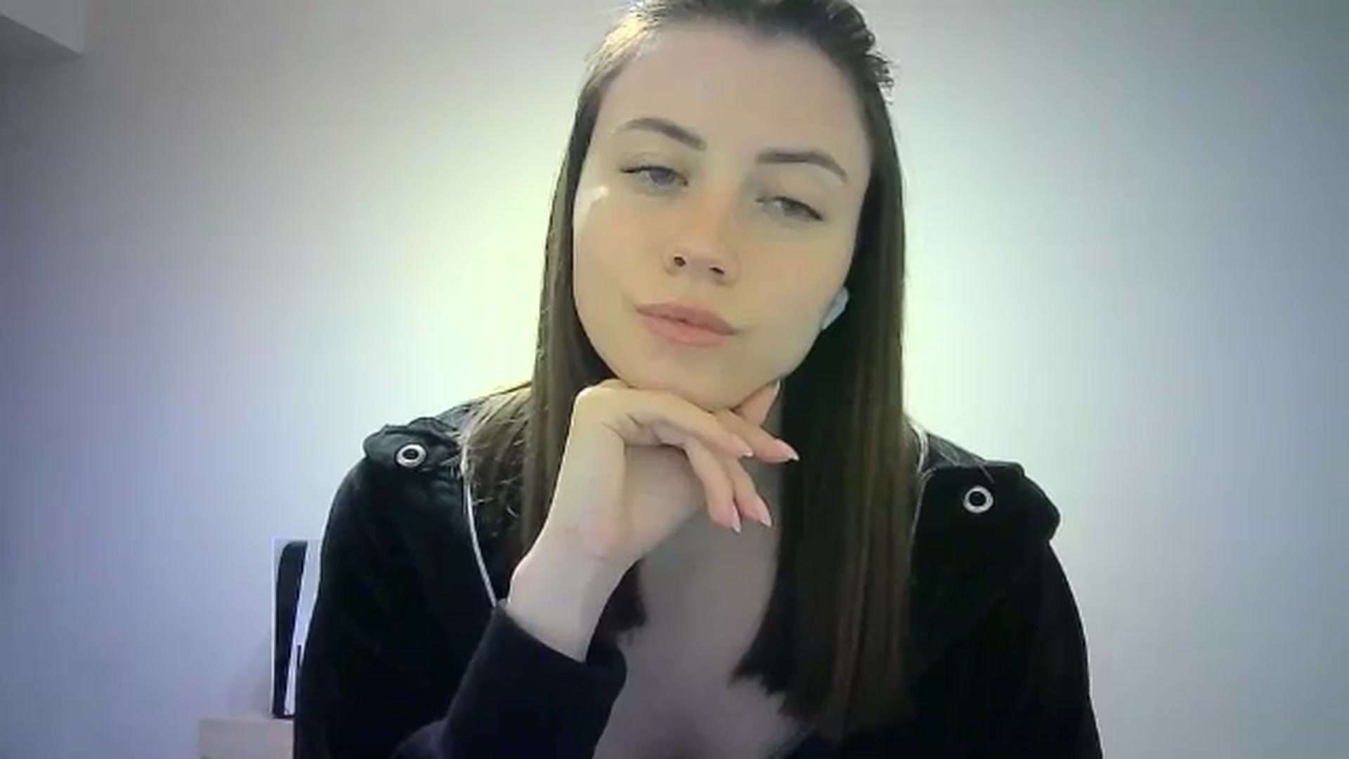 Gallery image thumbnail from Sulfate0's myfreecams stream on, 05/20/2024, 14:02 image 10 of 20