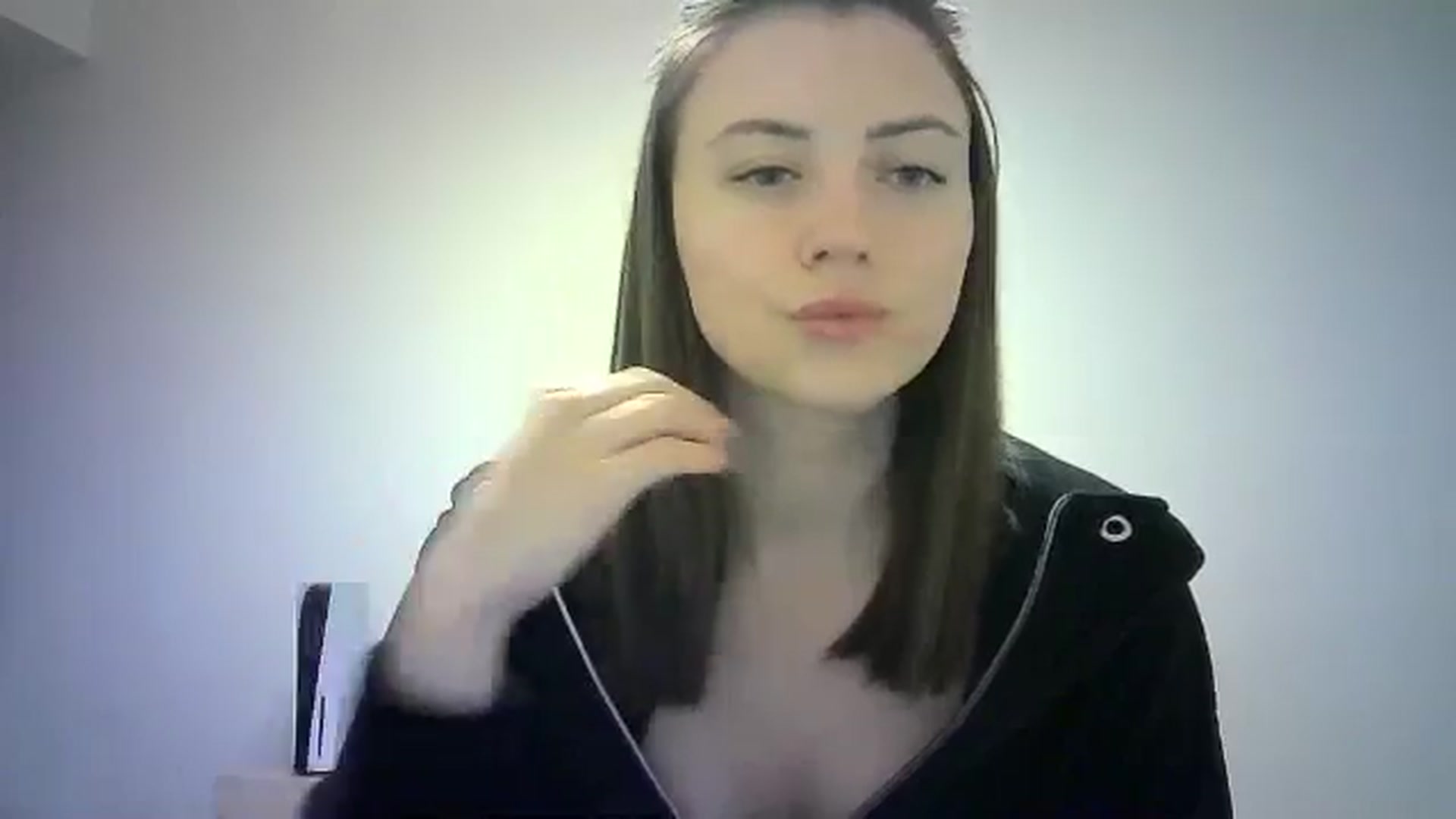 Gallery image thumbnail from Sulfate0's myfreecams stream on, 05/20/2024, 14:02 image 9 of 20