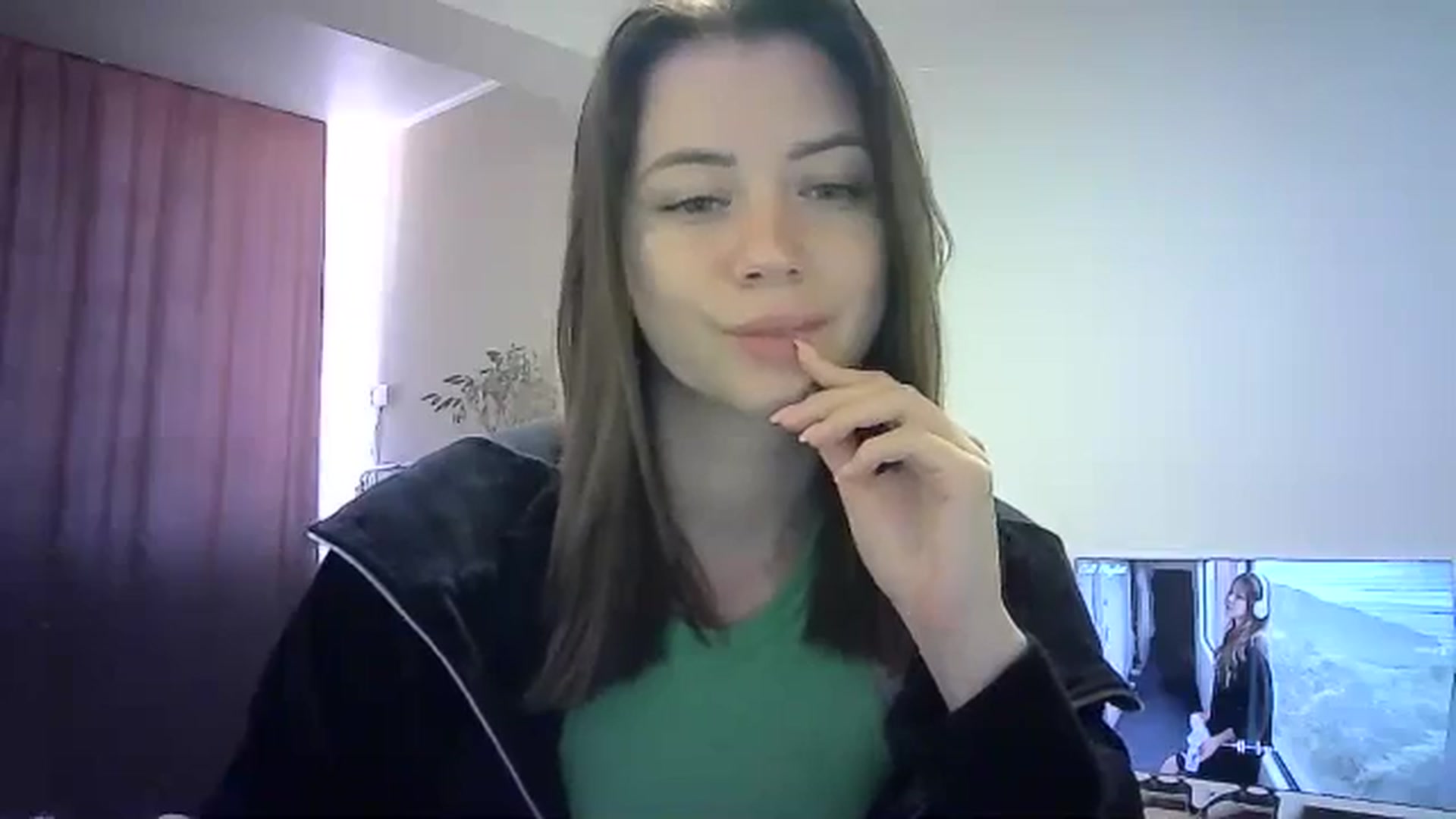 Gallery image thumbnail from Sulfate0's myfreecams stream on, 05/23/2024, 08:26 image 14 of 20