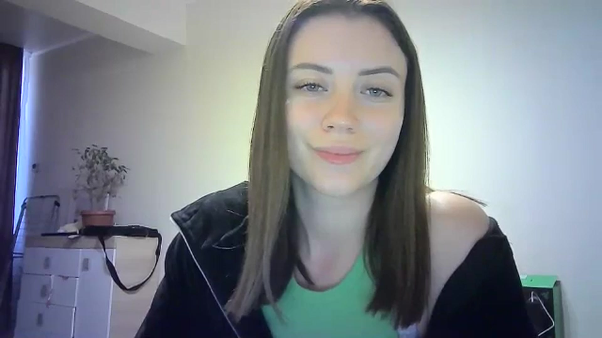 Gallery image thumbnail from Sulfate0's myfreecams stream on, 05/23/2024, 14:12 image 12 of 20
