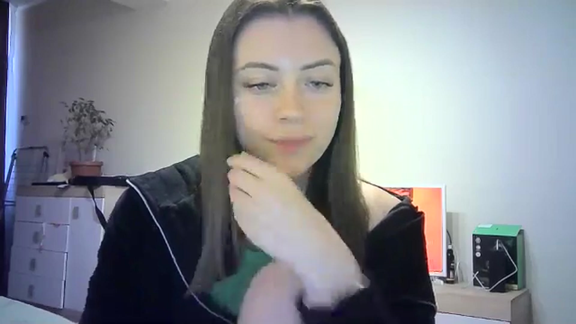 Gallery image thumbnail from Sulfate0's myfreecams stream on, 05/23/2024, 14:12 image 17 of 20