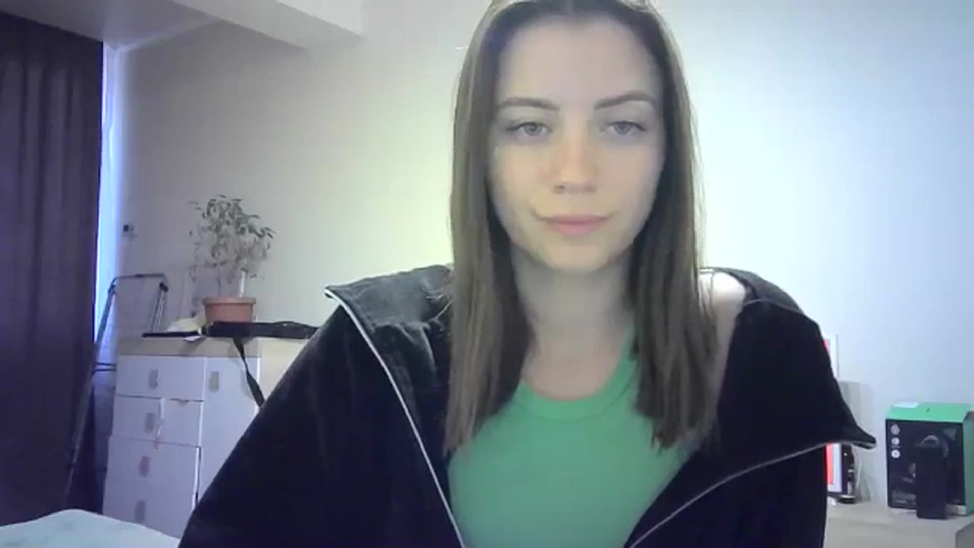 Gallery image thumbnail from Sulfate0's myfreecams stream on, 05/23/2024, 15:24 image 16 of 20