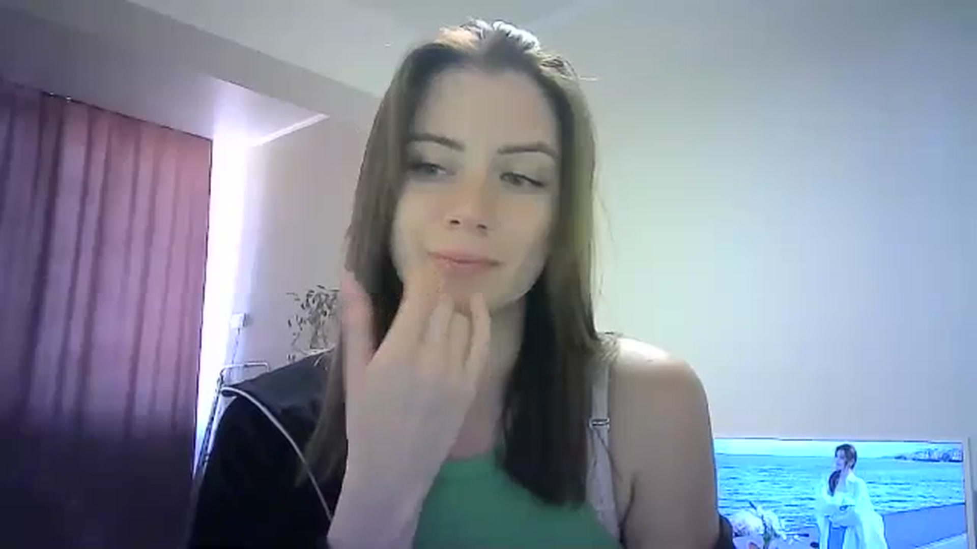Gallery image thumbnail from Sulfate0's myfreecams stream on, 05/24/2024, 10:38 image 12 of 20