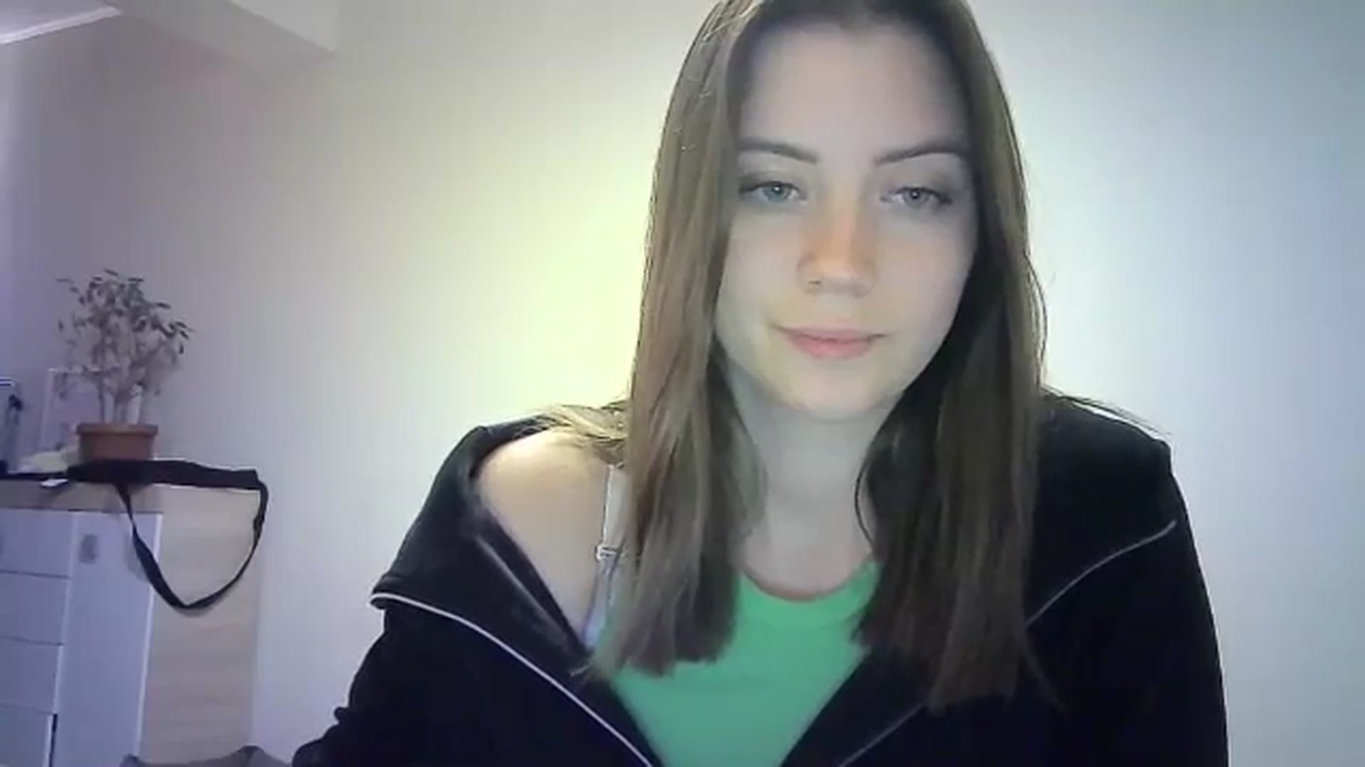 Gallery image thumbnail from Sulfate0's myfreecams stream on, 05/24/2024, 11:40 image 4 of 20