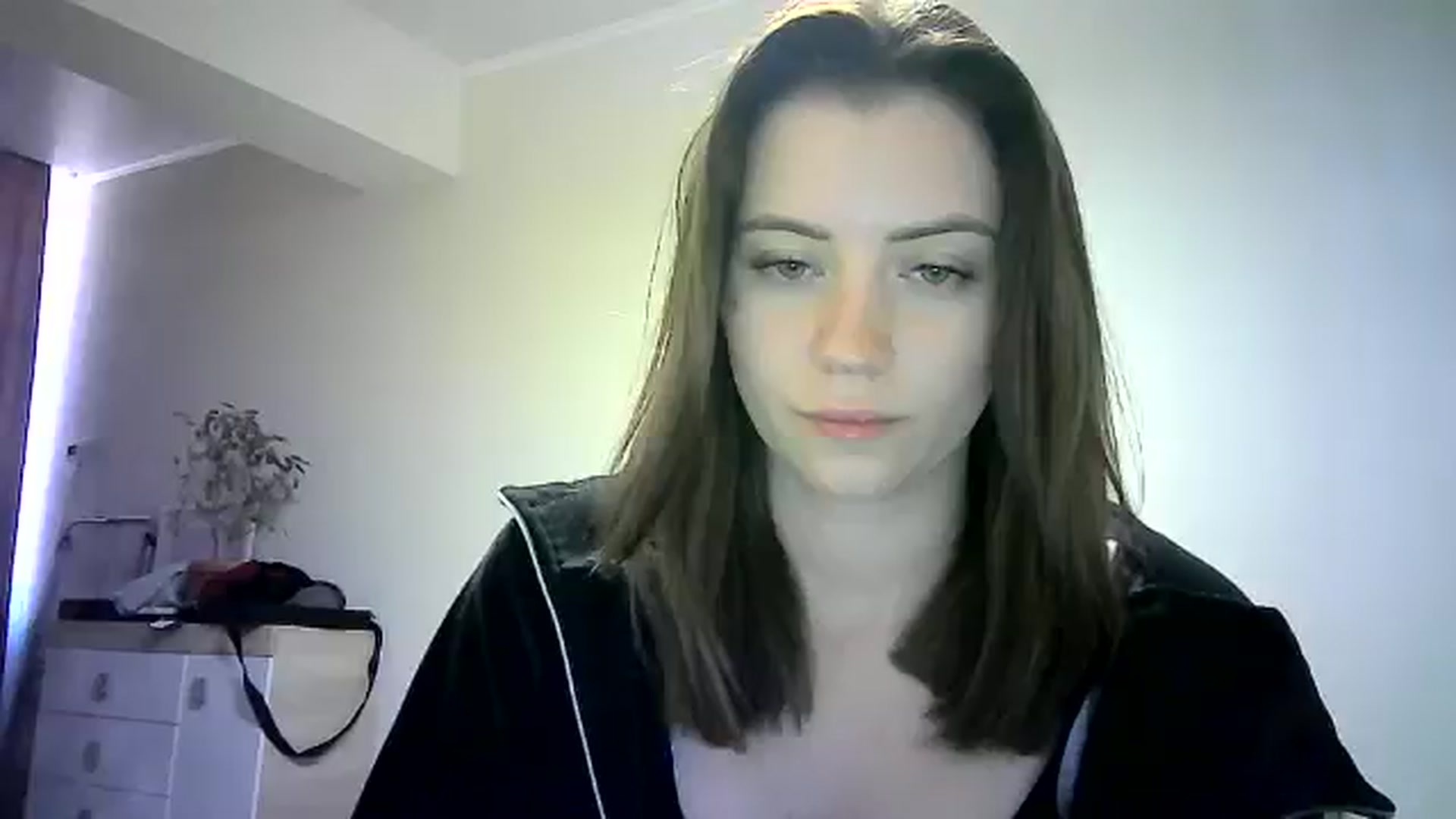 Gallery image thumbnail from Sulfate0's myfreecams stream on, 05/25/2024, 08:02 image 15 of 20