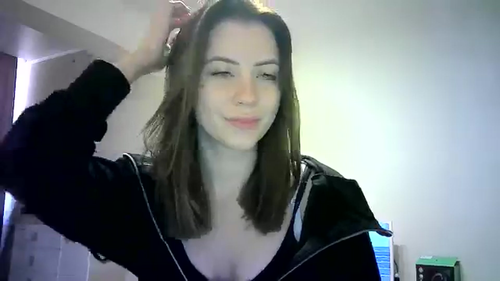 Gallery image thumbnail from Sulfate0's myfreecams stream on, 05/25/2024, 08:02 image 14 of 20