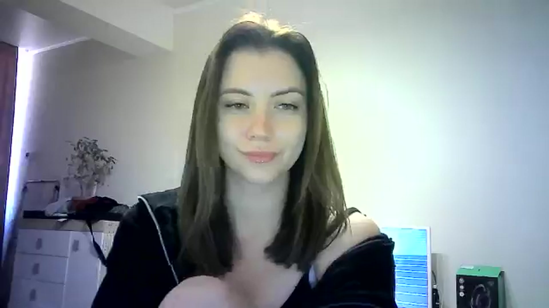 Gallery image thumbnail from Sulfate0's myfreecams stream on, 05/25/2024, 08:28 image 6 of 20