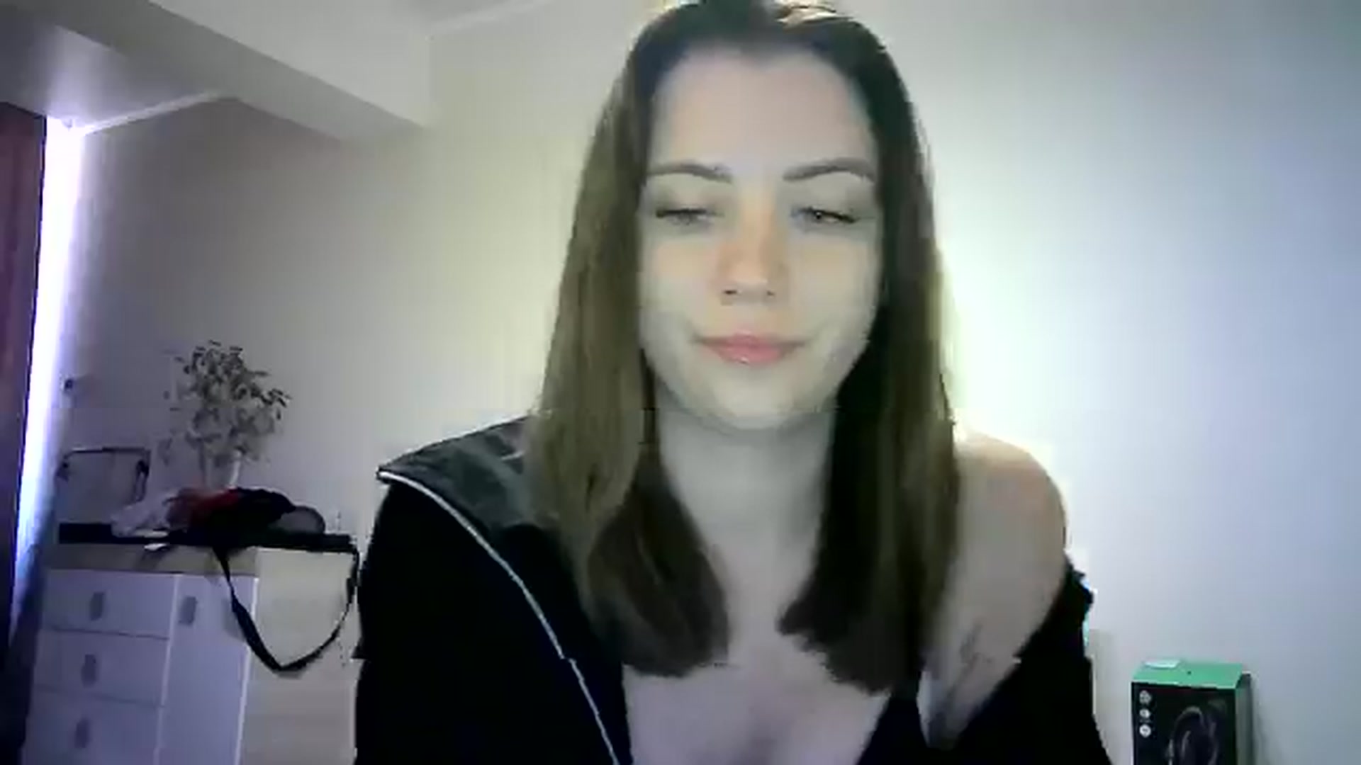 Gallery image thumbnail from Sulfate0's myfreecams stream on, 05/25/2024, 08:28 image 2 of 20