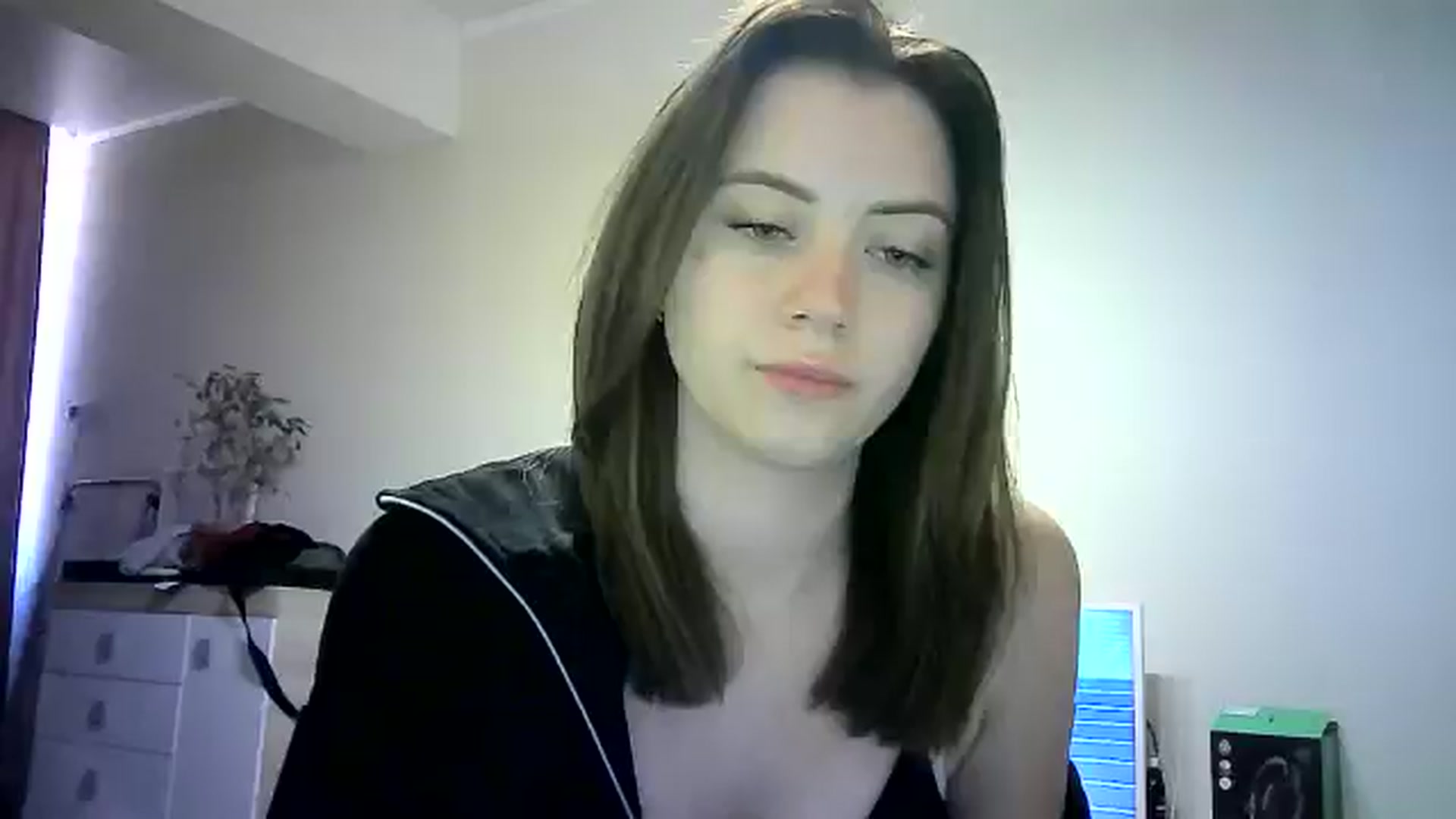 Gallery image thumbnail from Sulfate0's myfreecams stream on, 05/25/2024, 08:28 image 4 of 20