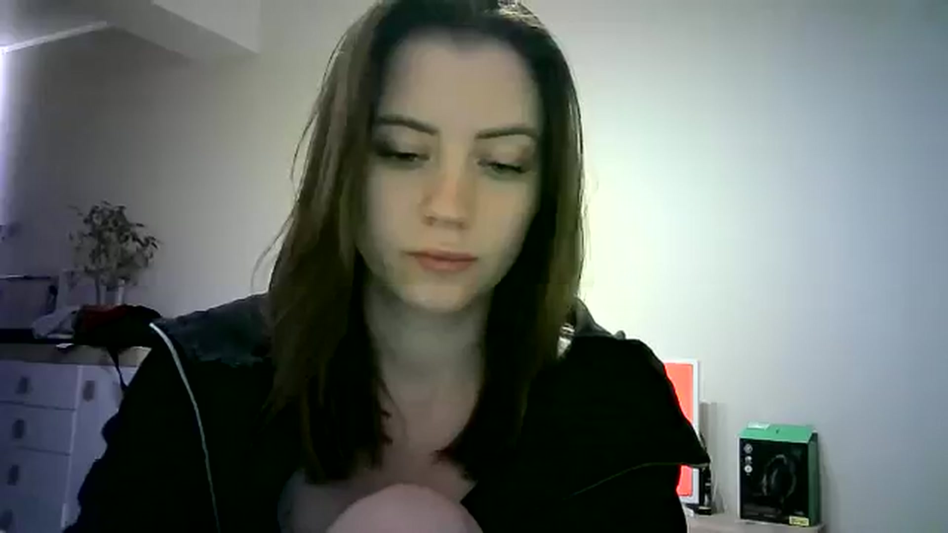 Gallery image thumbnail from Sulfate0's myfreecams stream on, 05/25/2024, 10:23 image 5 of 20